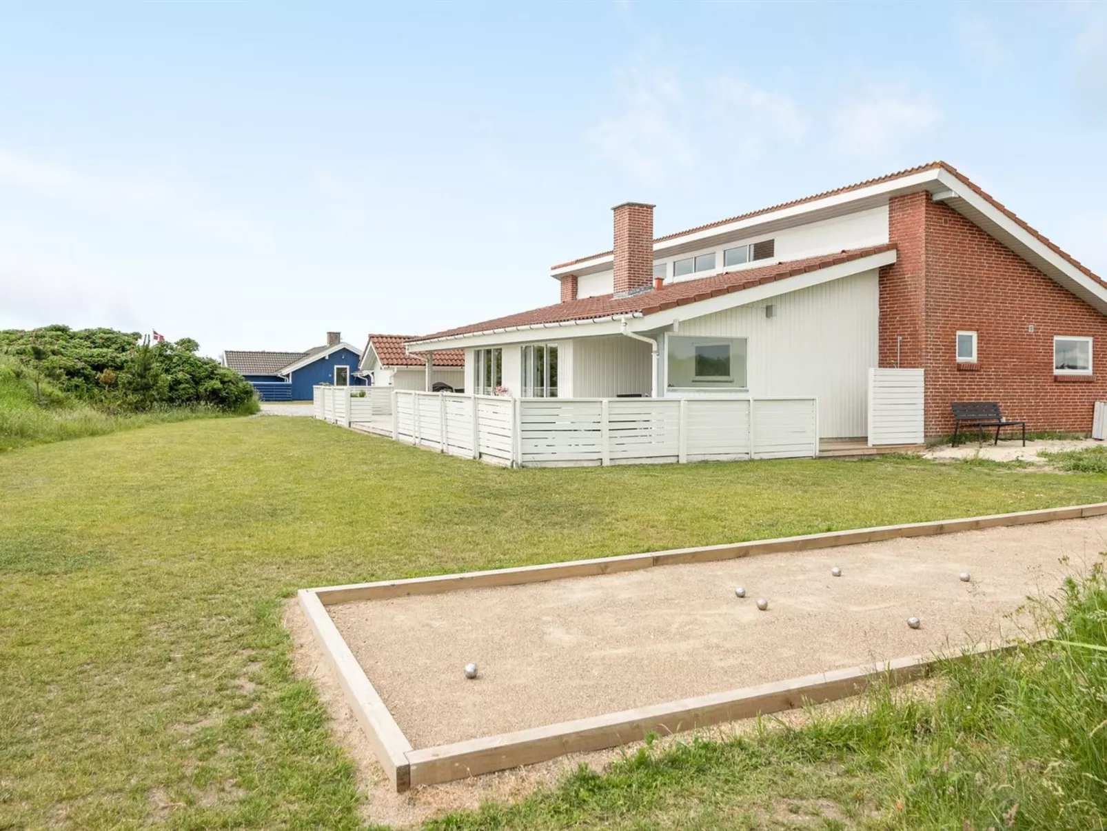 "Saxe" -  from the sea-Outside