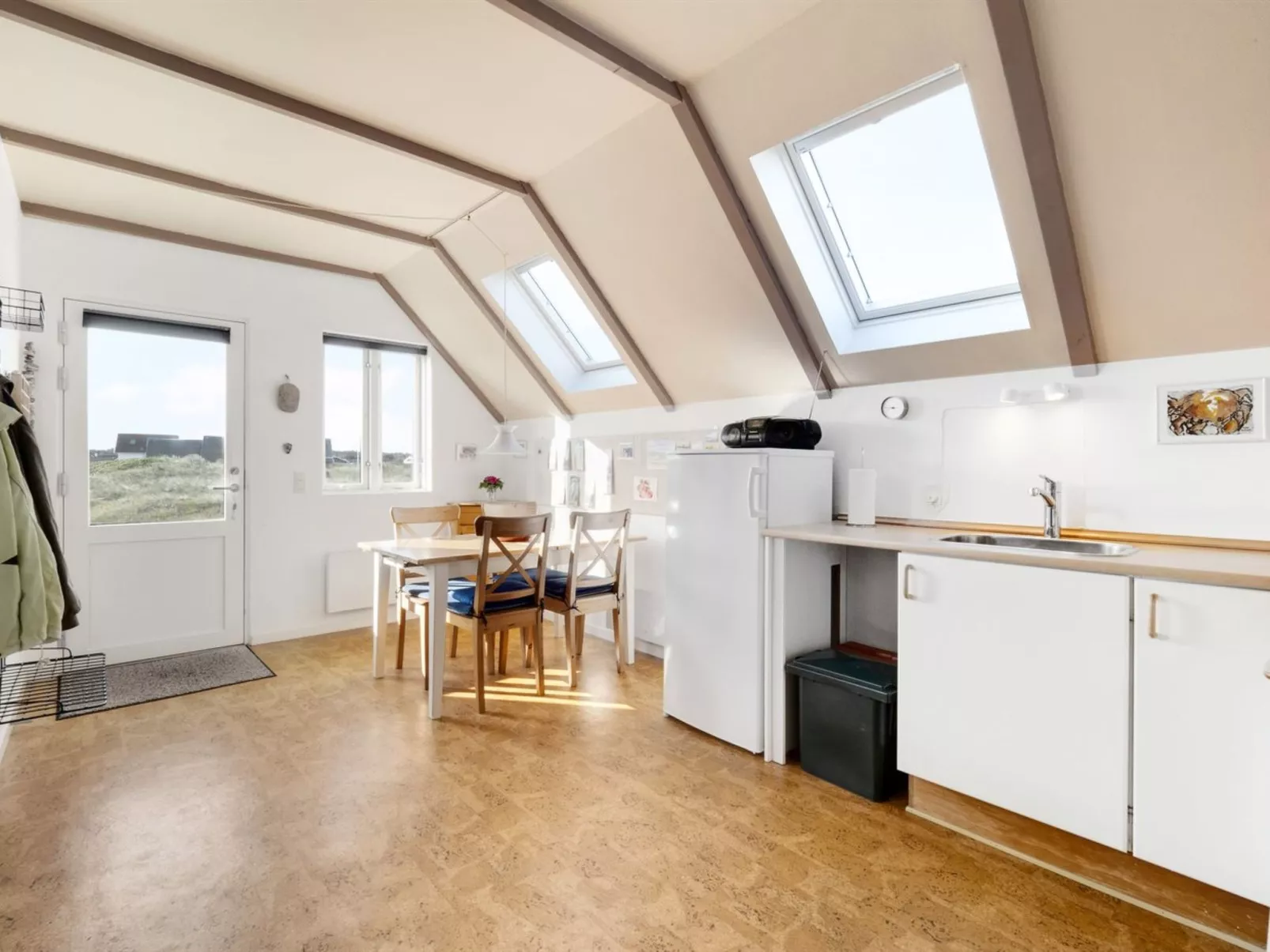 "Ebba" - 25m from the sea-Dedans