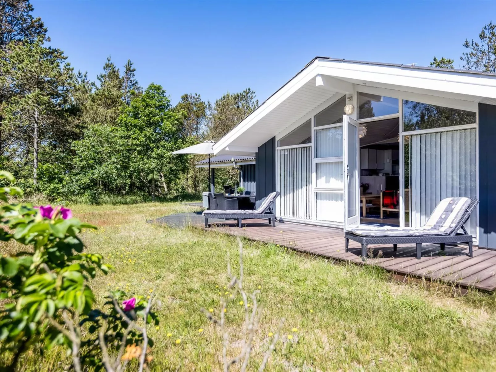 "Ajten" - 150m from the sea-Draußen