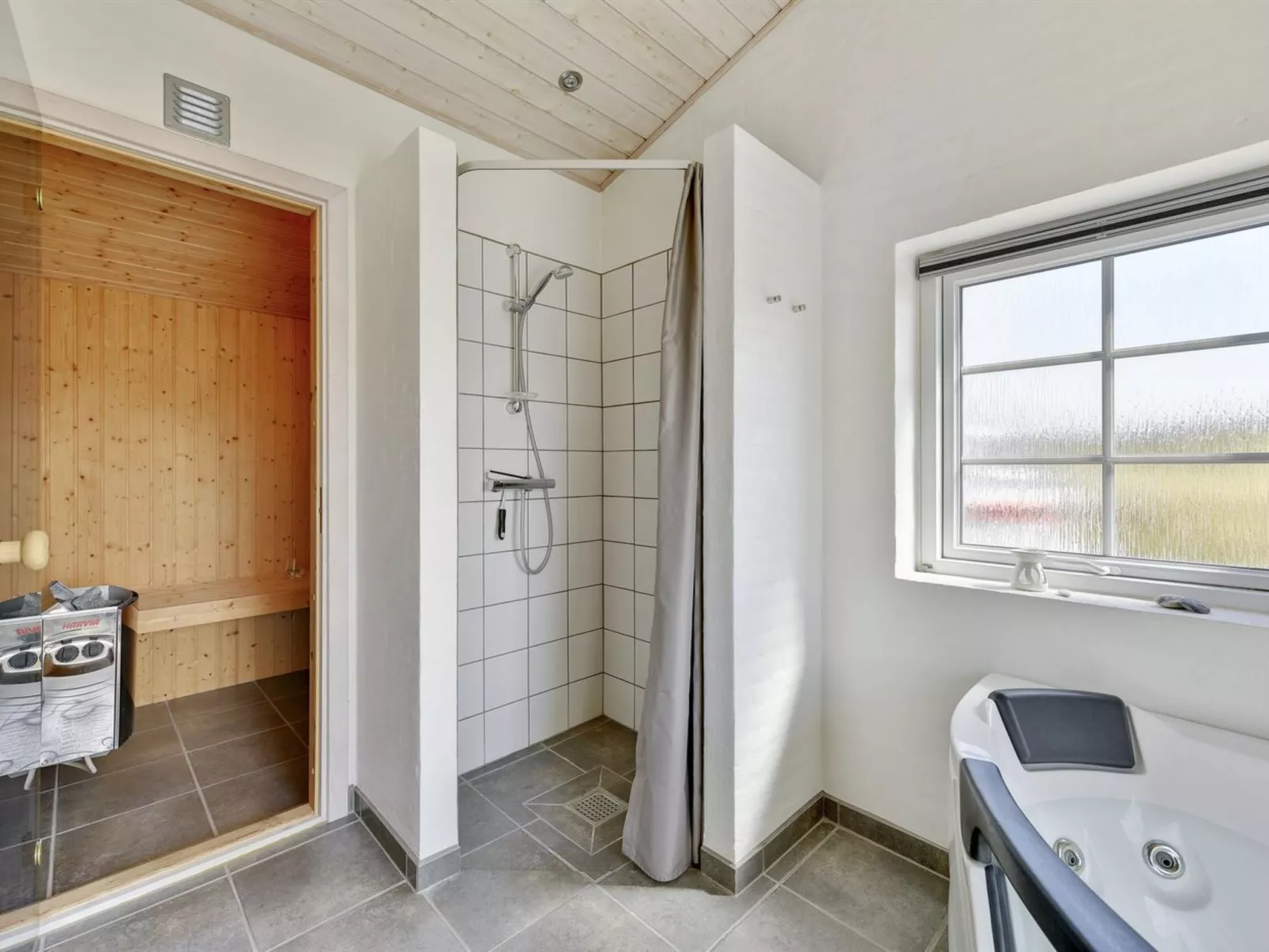 "Didrika" - 800m from the sea-Inside