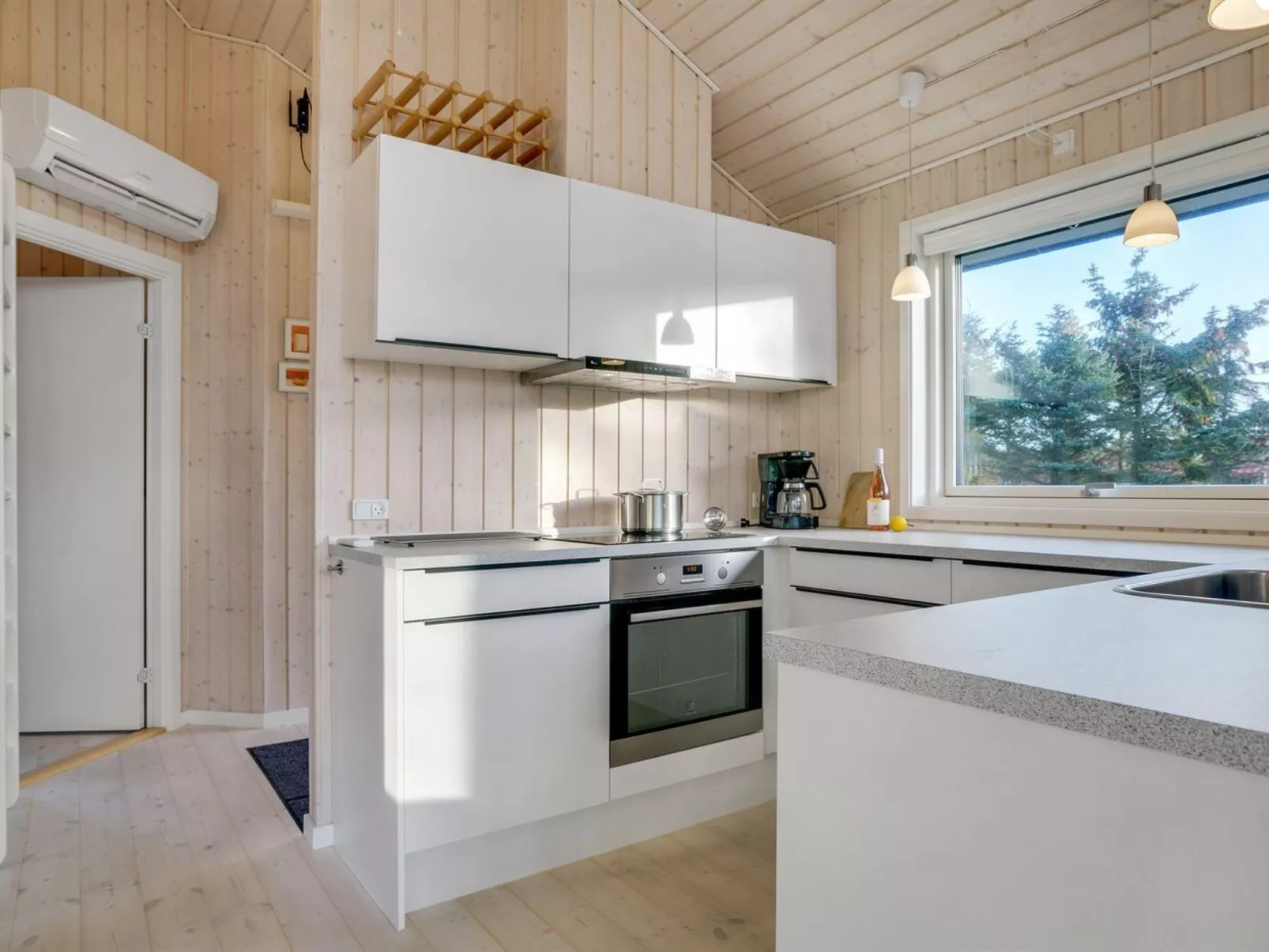 "Tayara" - 300m from the sea-Dedans