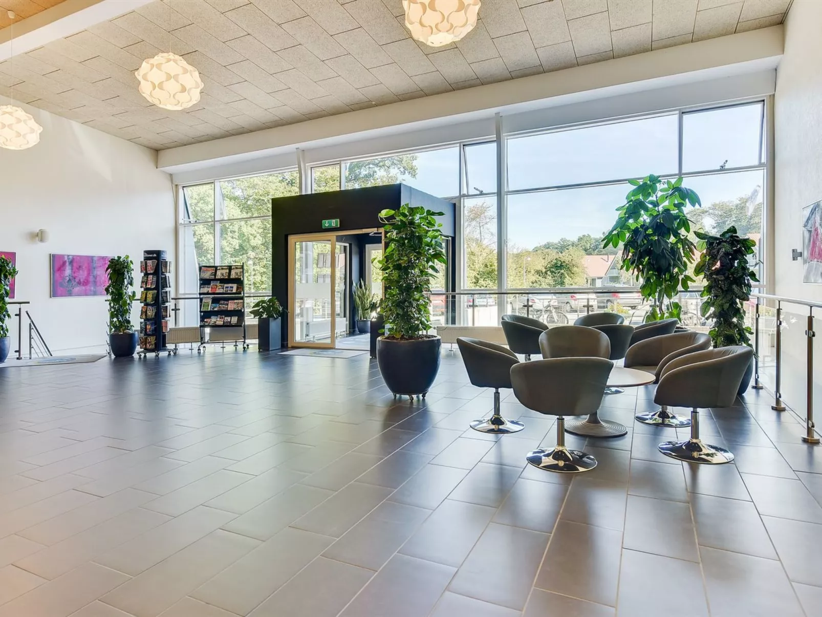 "Åse" - 100m to the fjord-Outside