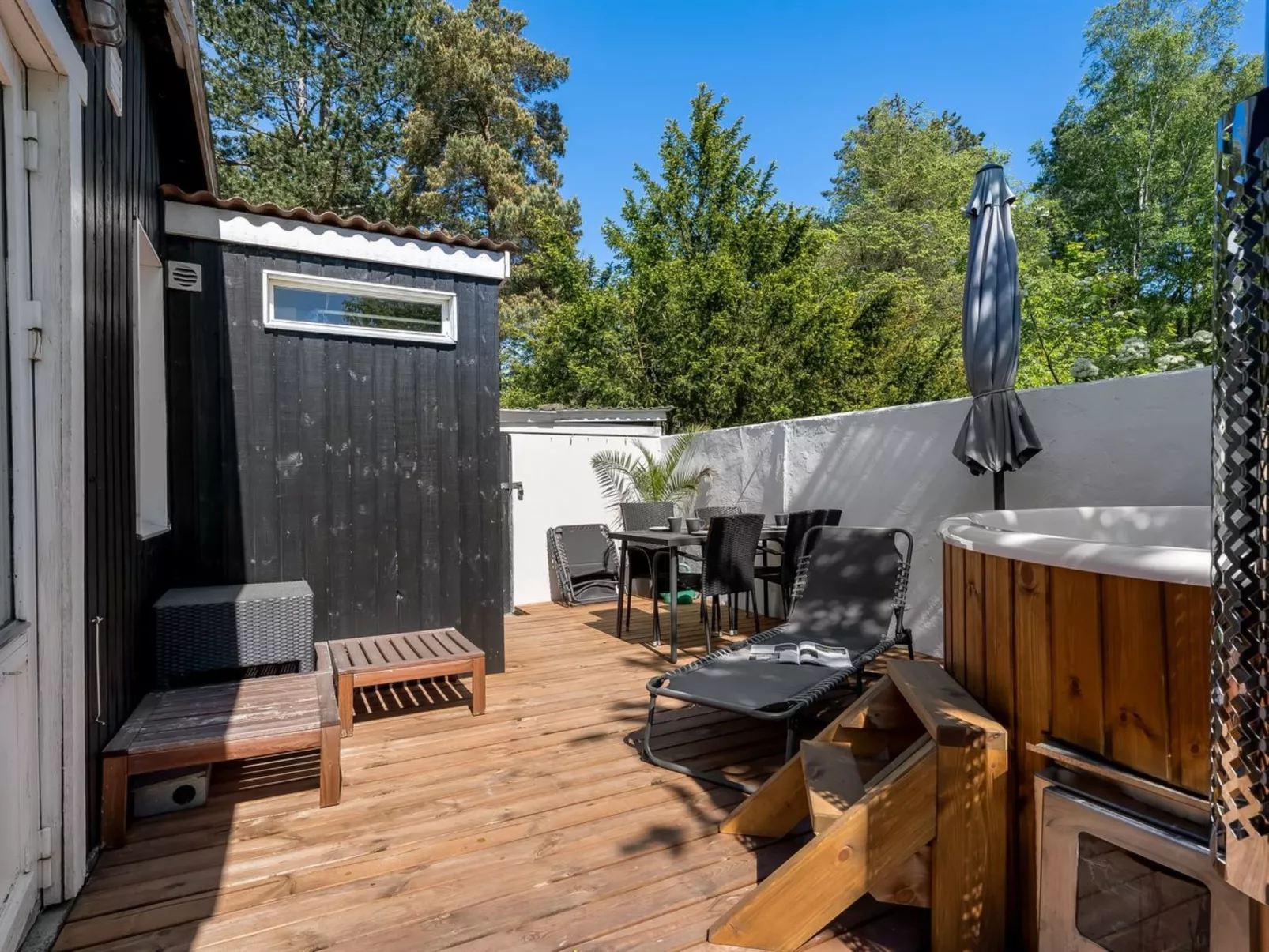 "Carly" - 100m from the sea-Draußen