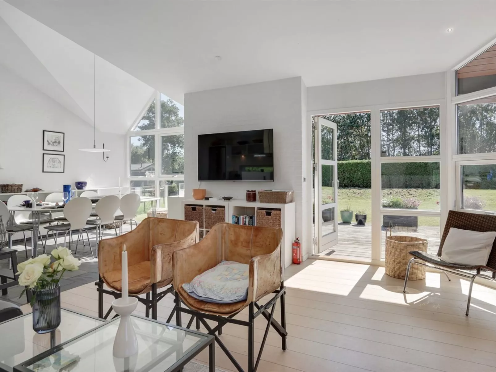 "Angelarij" -  from the sea-Drinnen