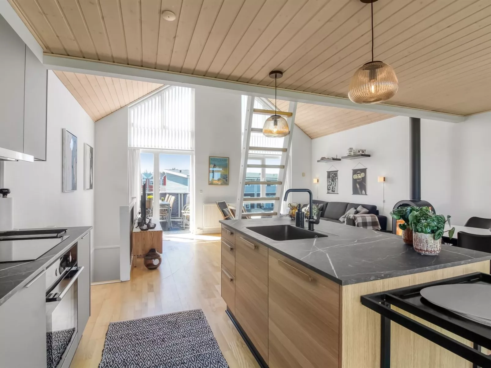 "Jören" - 700m from the sea-Dedans