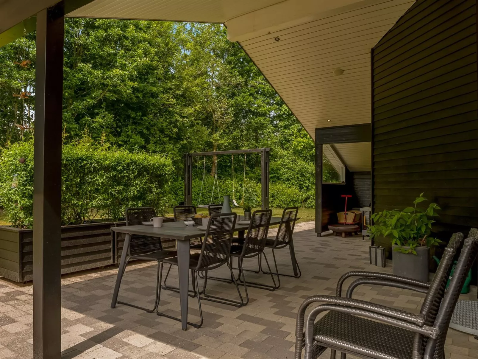 "Yorrit" - 500m to the fjord-Outside