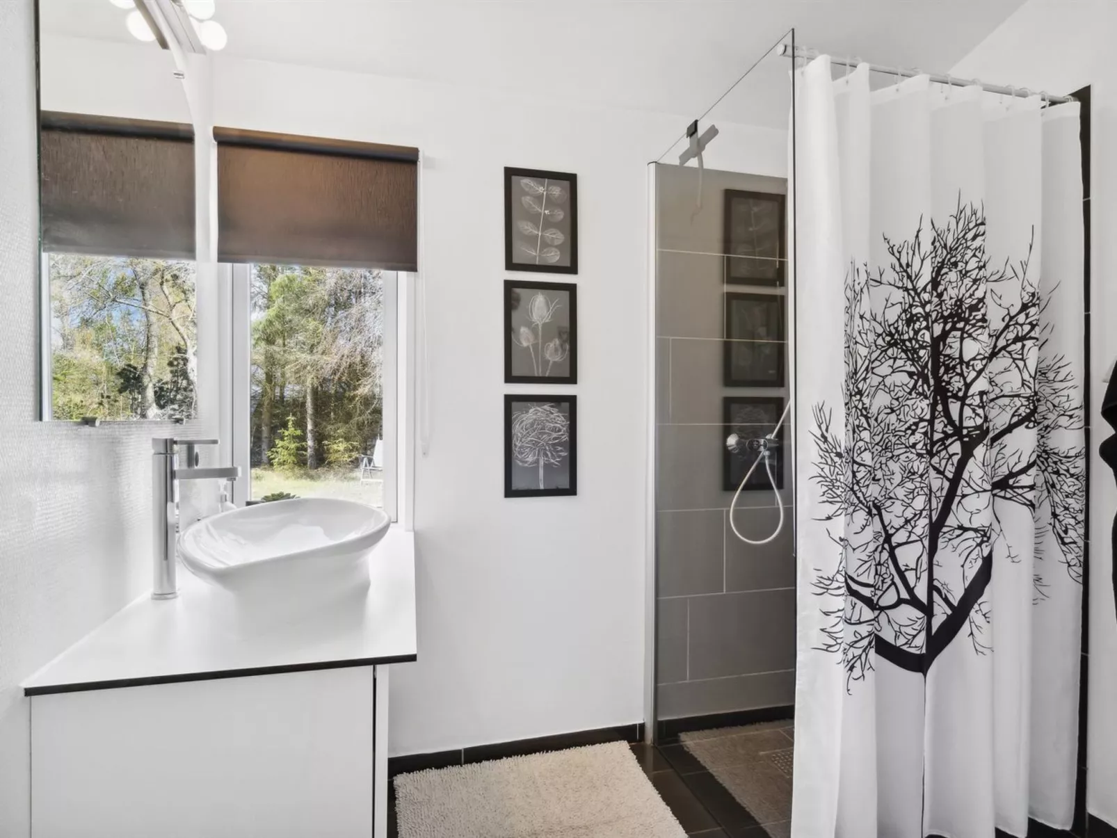 "Ditleif" - 400m from the sea-Drinnen