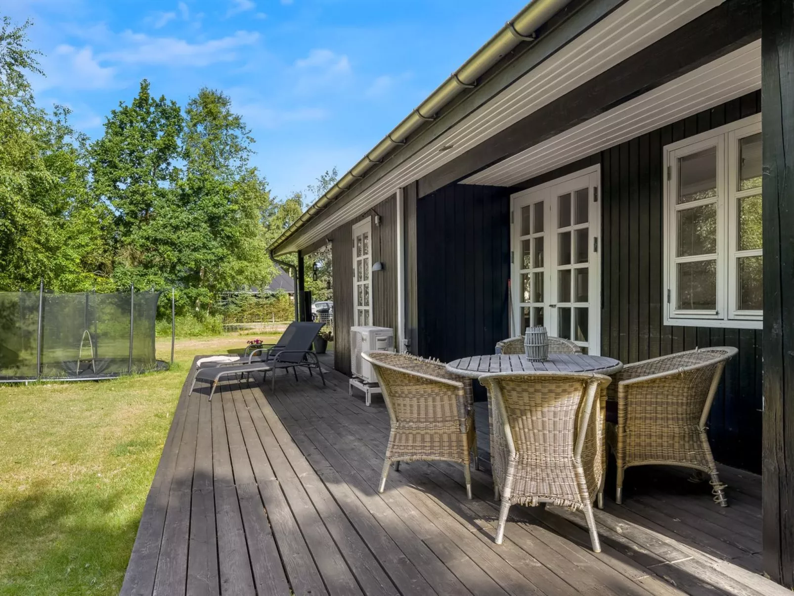 "Sunaj" -  from the sea-Dehors