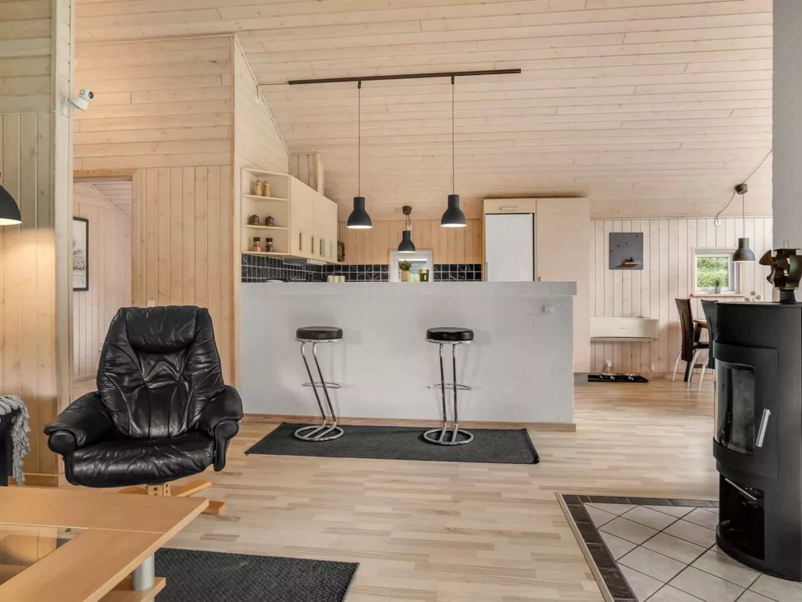 "Femke" - 250m to the fjord-Drinnen