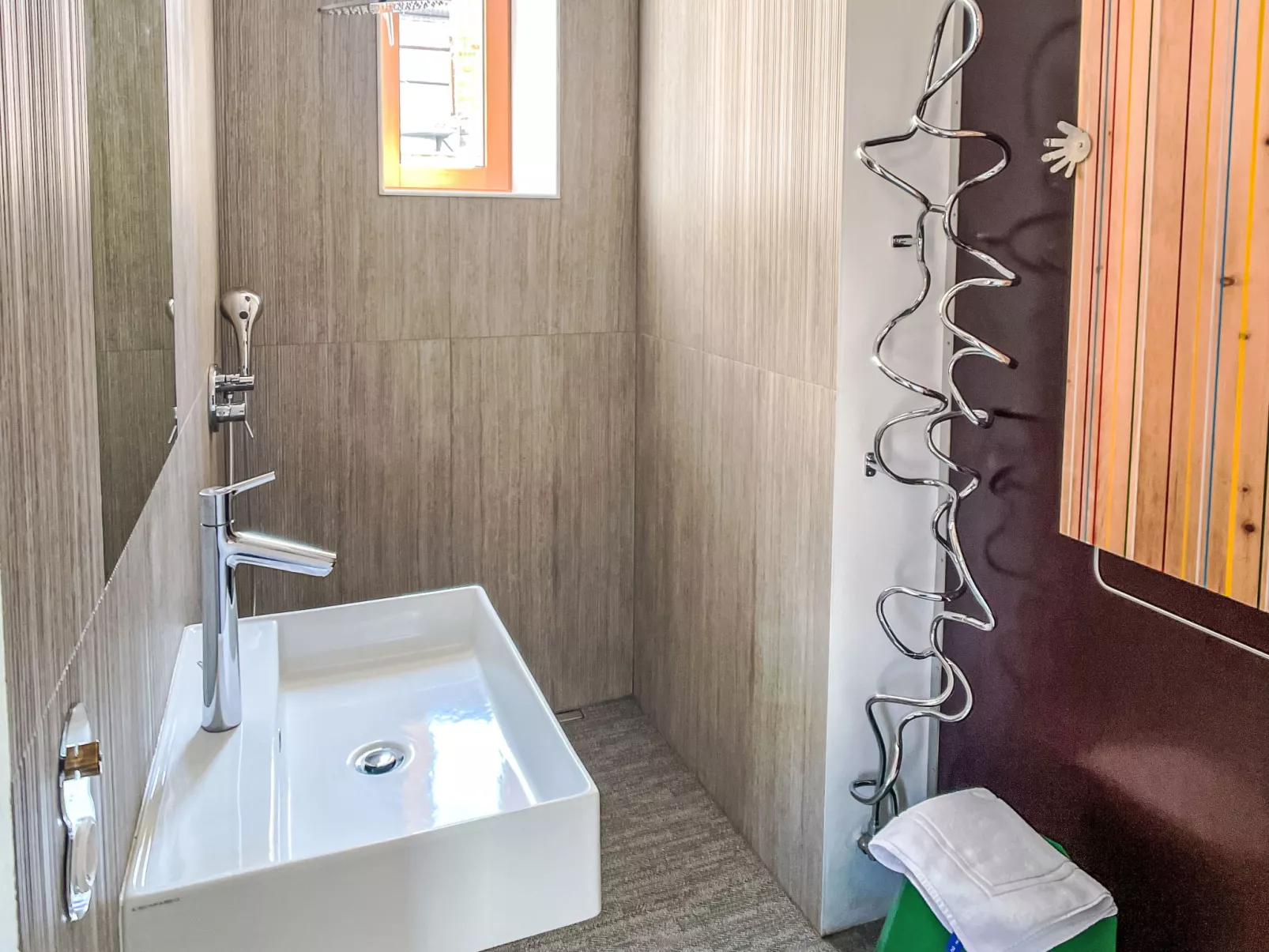 Happy Pasetti-Inside