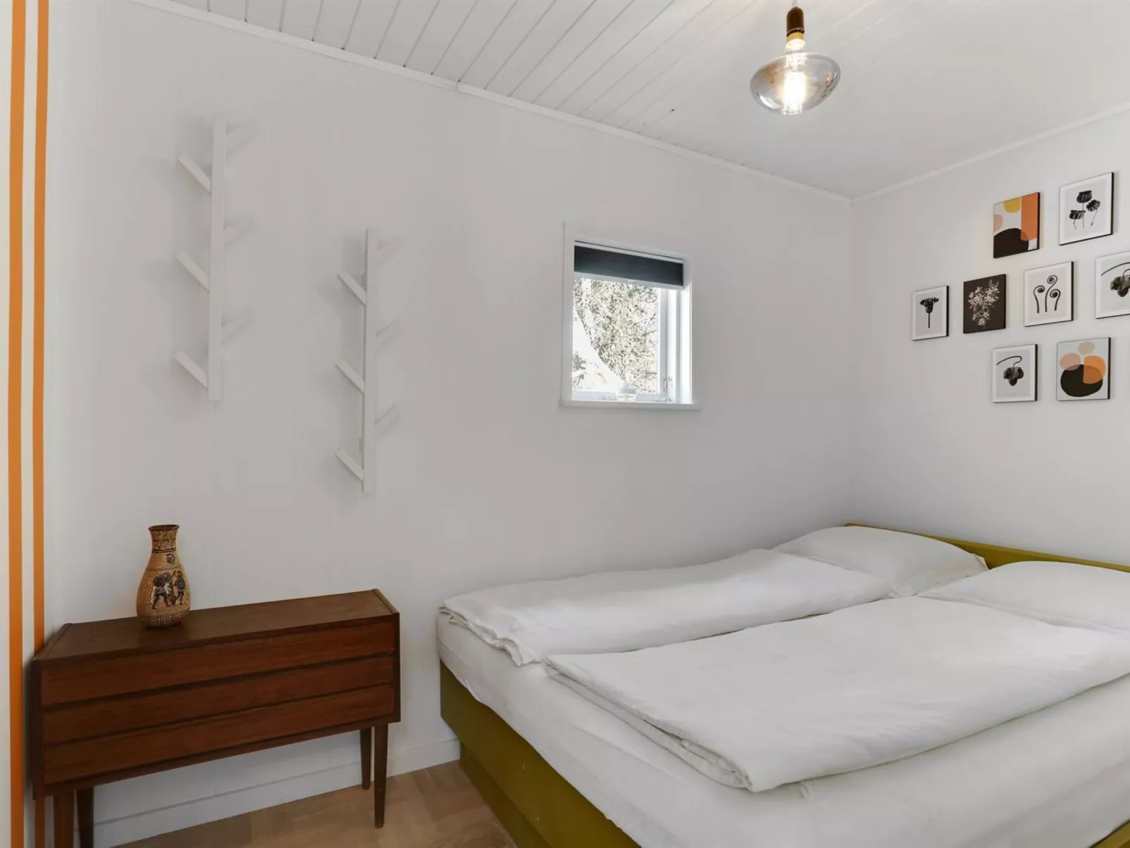 "Gorm" - 300m from the sea-Inside