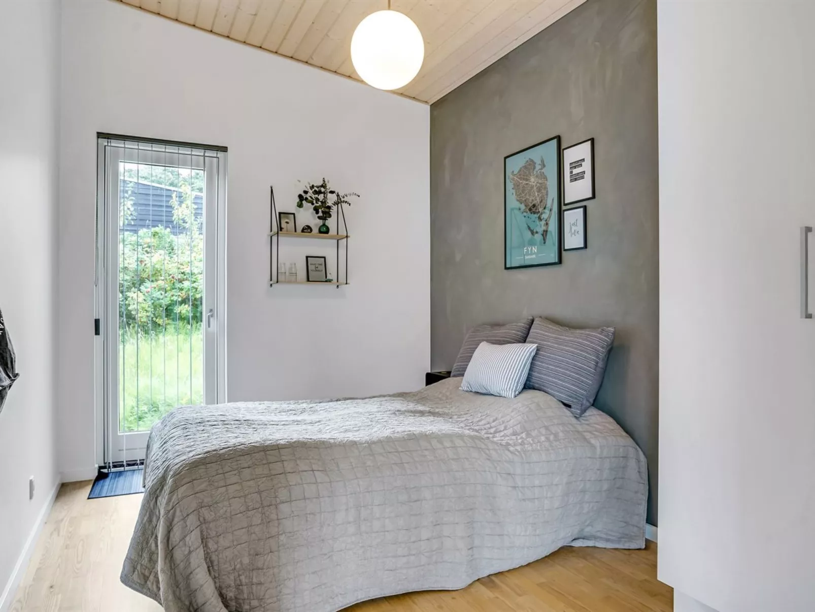 "Anny" - 100m from the sea-Drinnen