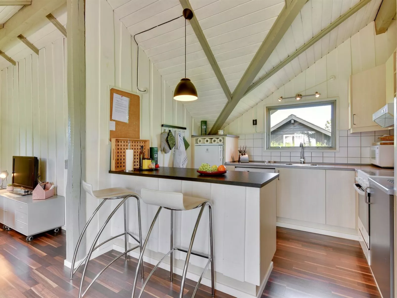 "Cornelia" - 100m to the fjord-Inside