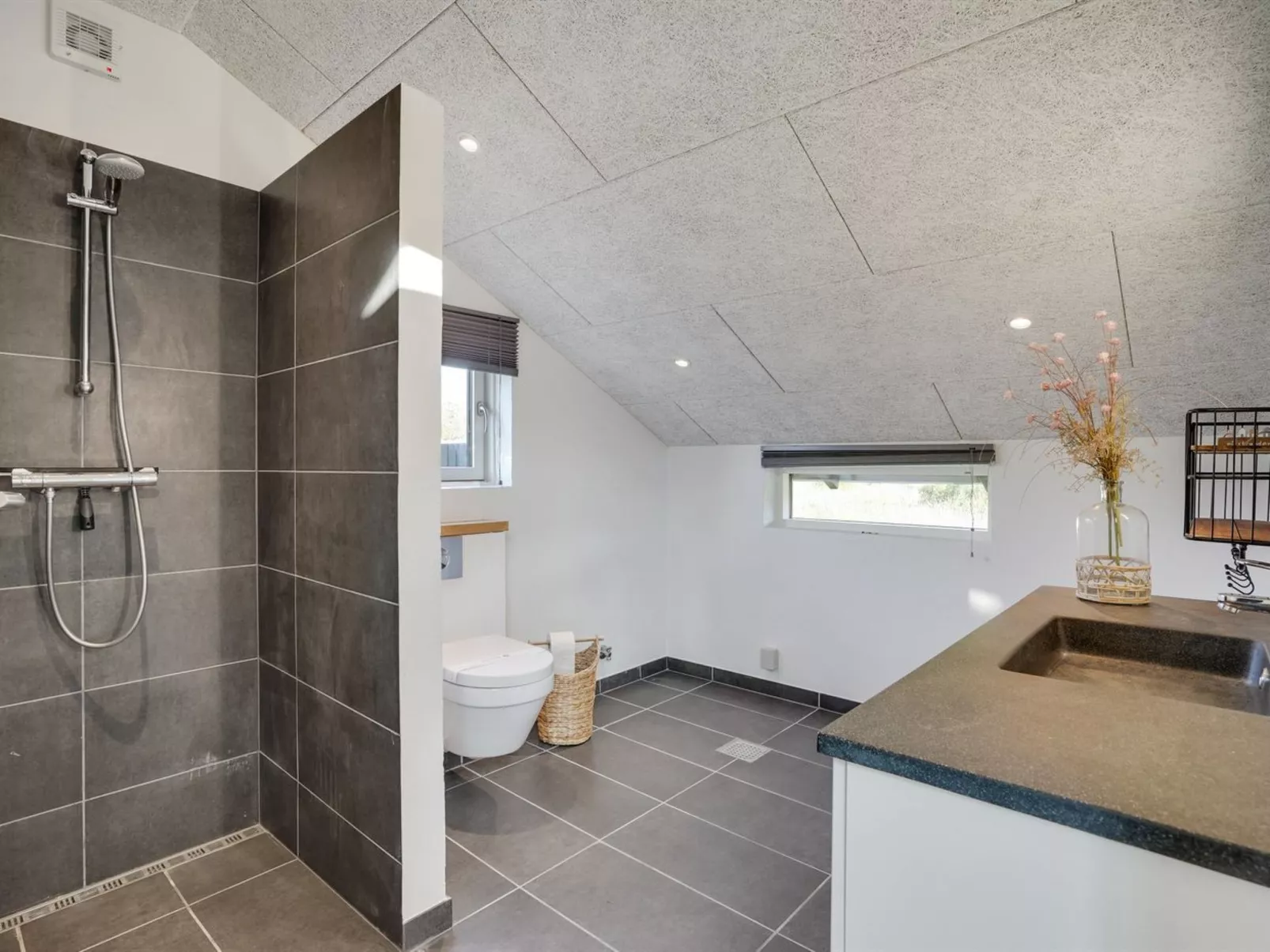 "Ellenora" - 1km from the sea-Inside