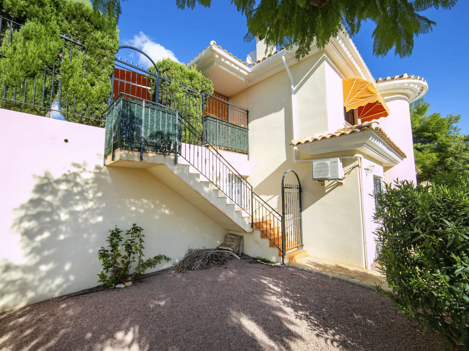 Bonalba Golf, Urb. Los Naranjos-Draußen