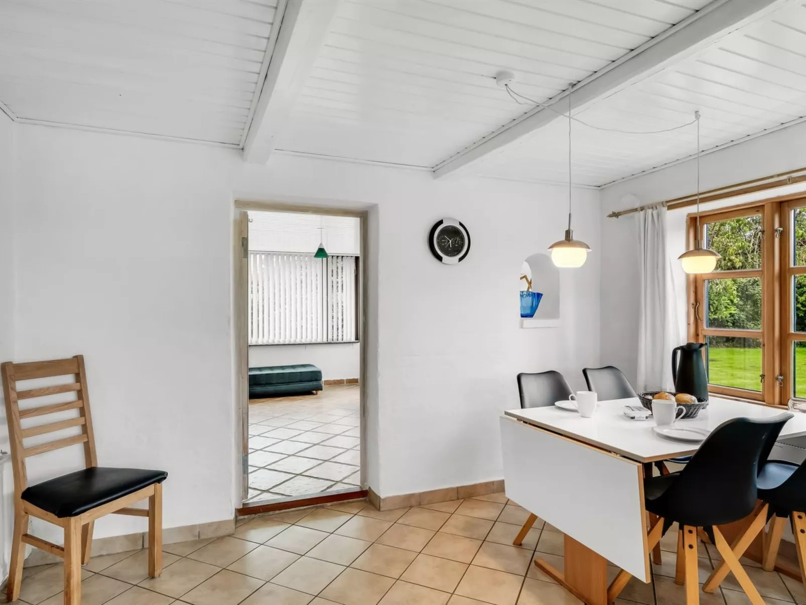 "Aliza" - 300m to the fjord-Inside