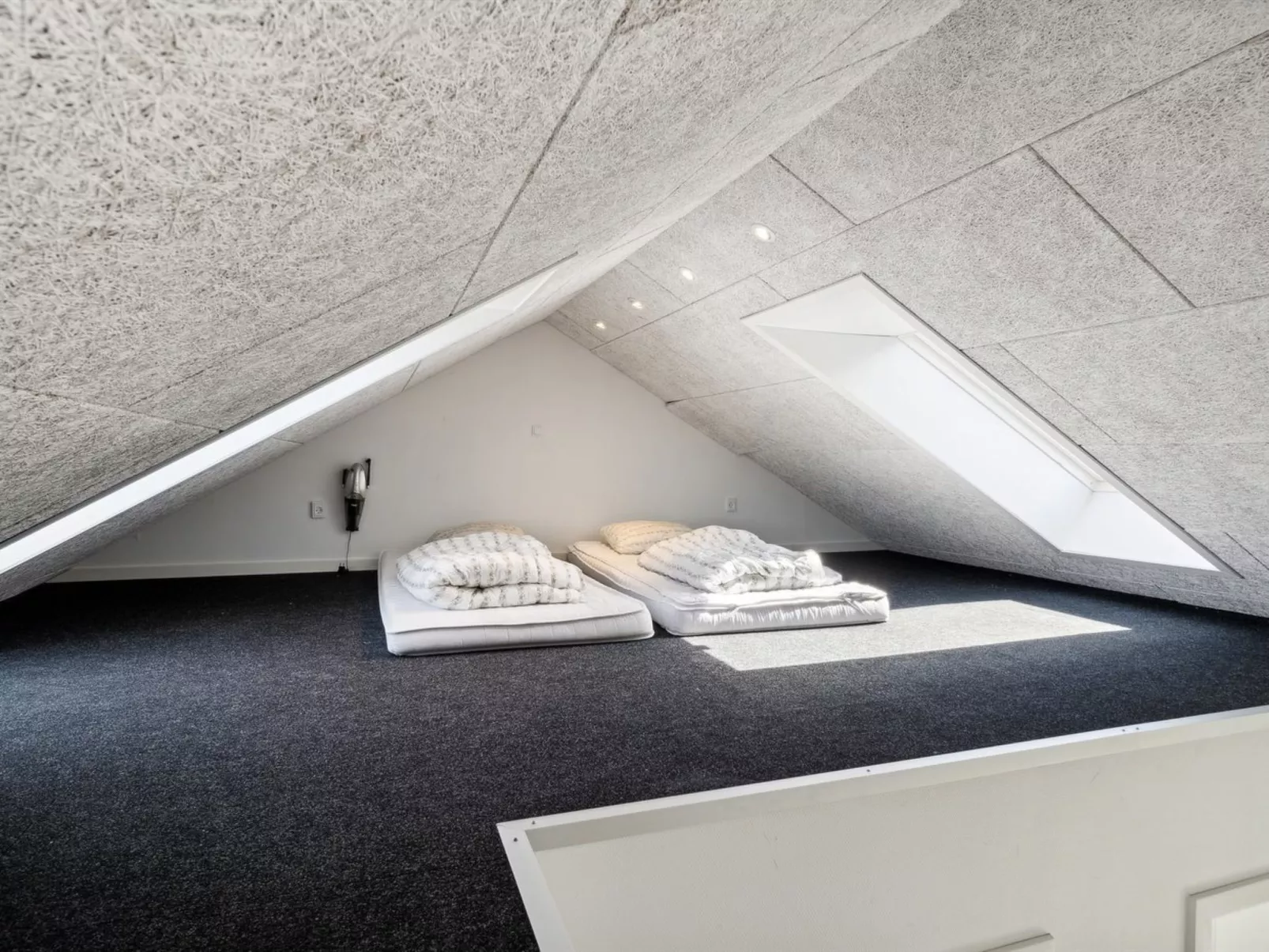 "Elke" - 3.5km from the sea-Inside