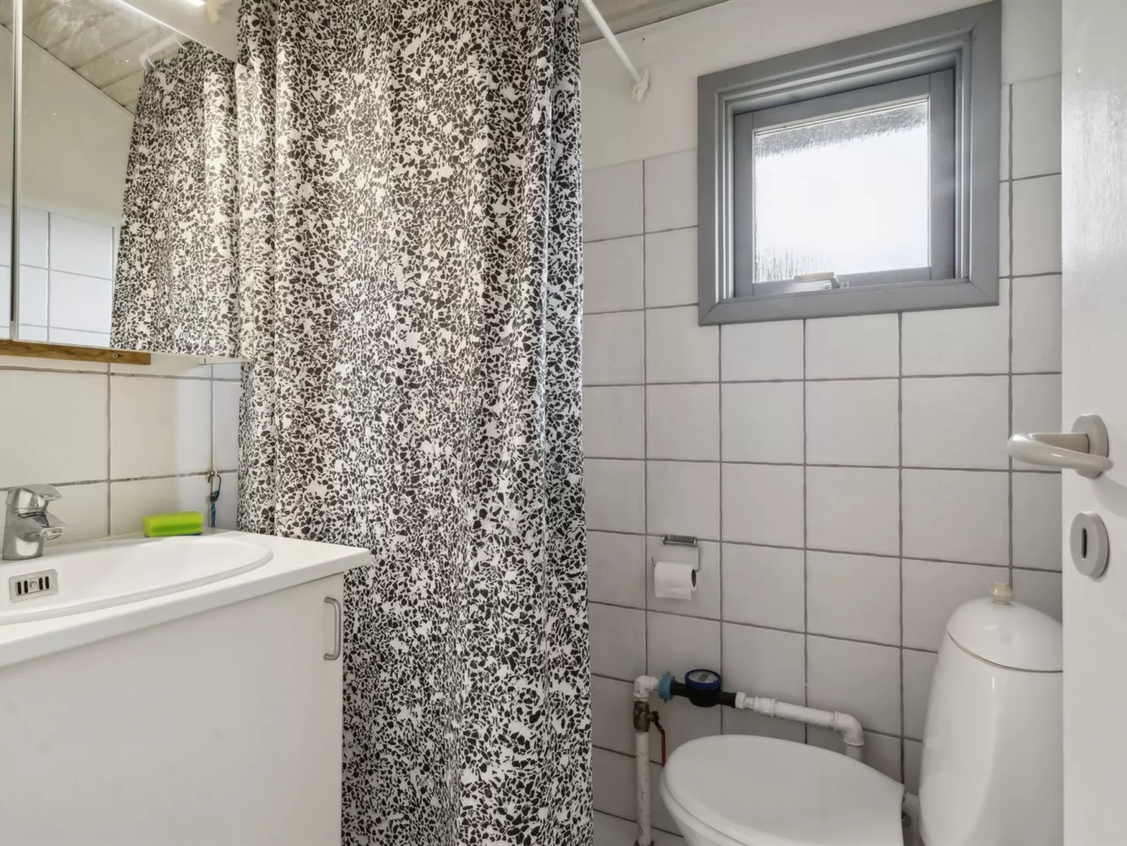 "Bridgette" - 100m from the sea-Inside