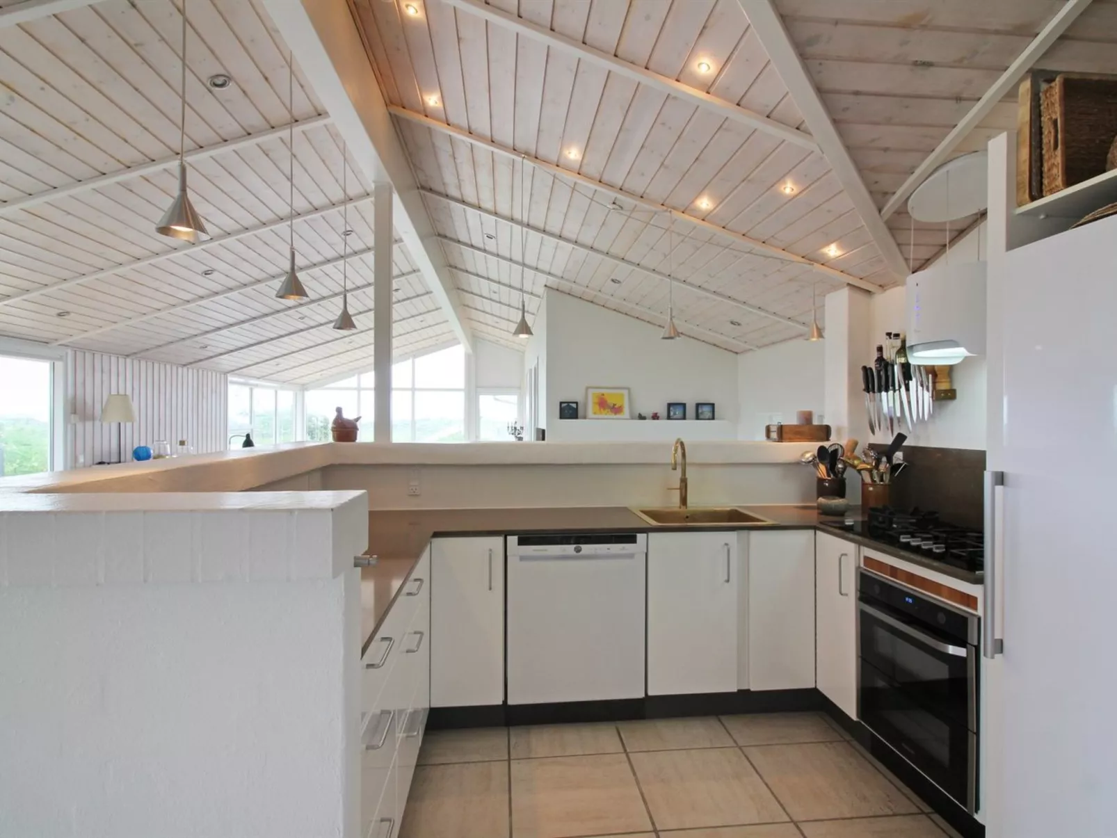 "Aella" - 150m from the sea-Inside