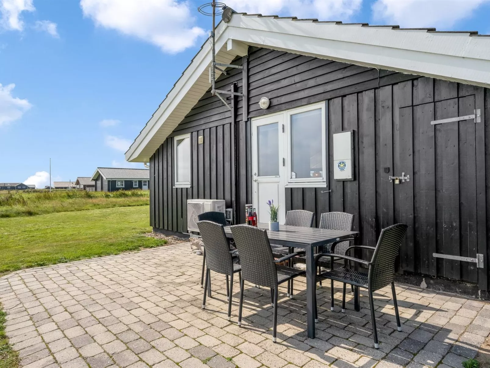 "Eemil" - 700m from the sea-Outside