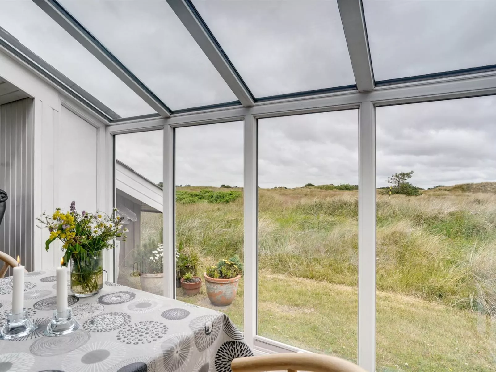 "Arlette" - 1.8km from the sea-Drinnen