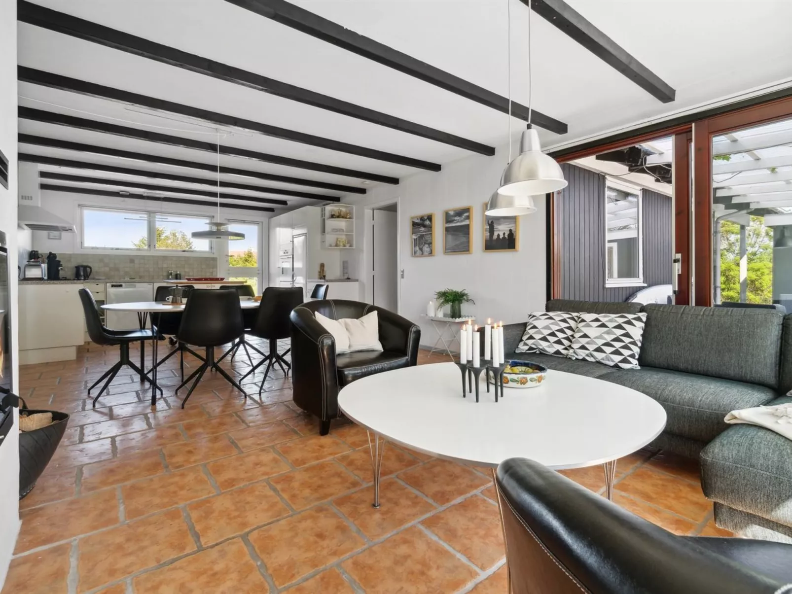 "Resi" - 400m from the sea-Dedans