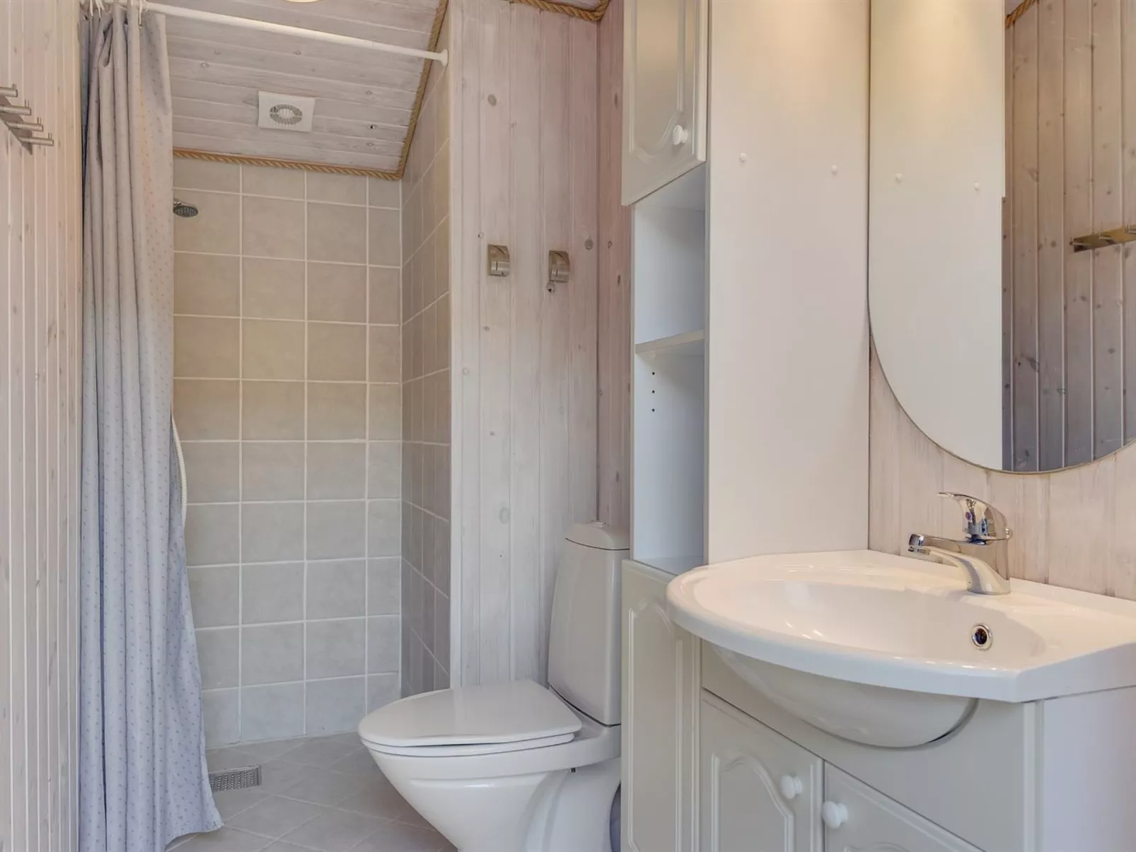 "Ninna" - 1km from the sea-Drinnen