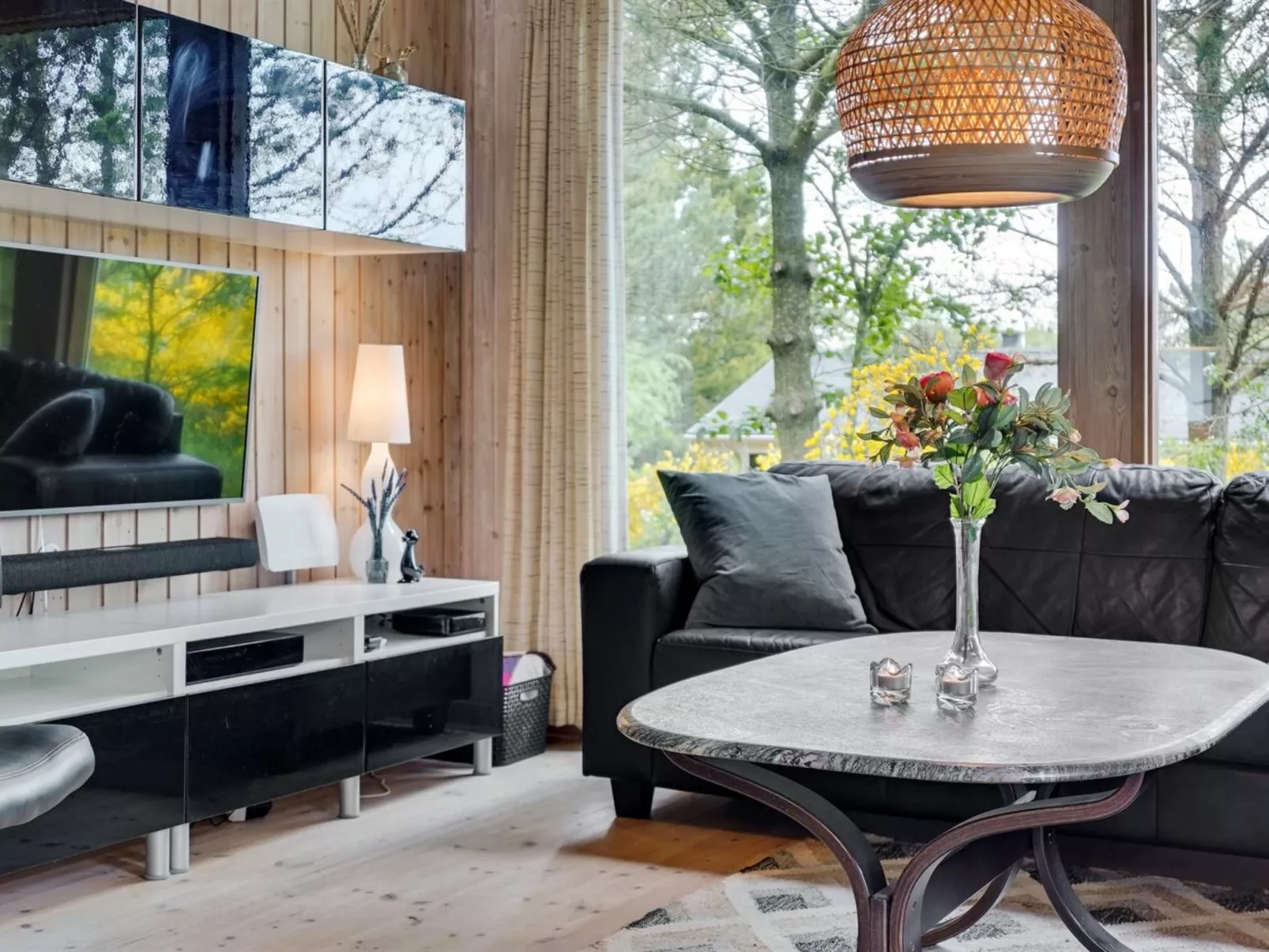 "Jaskirt" - 125m from the sea-Inside