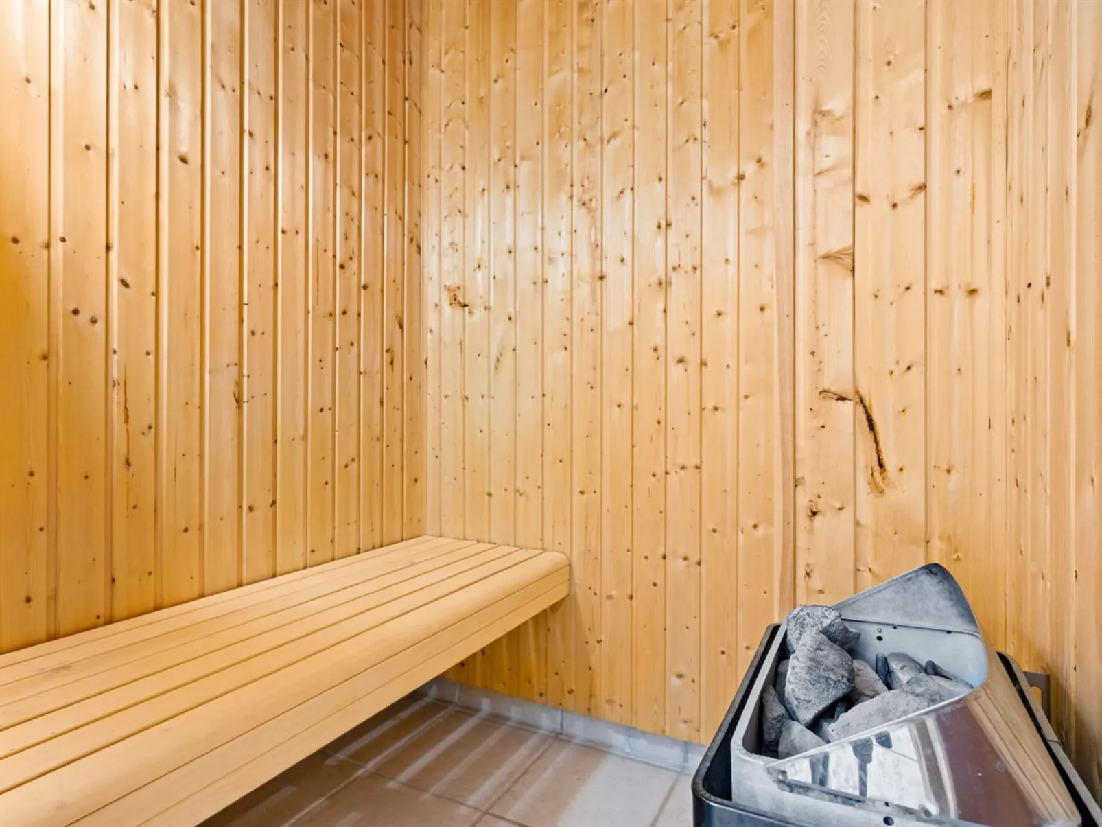 "Terina" - 5m from the sea-Inside