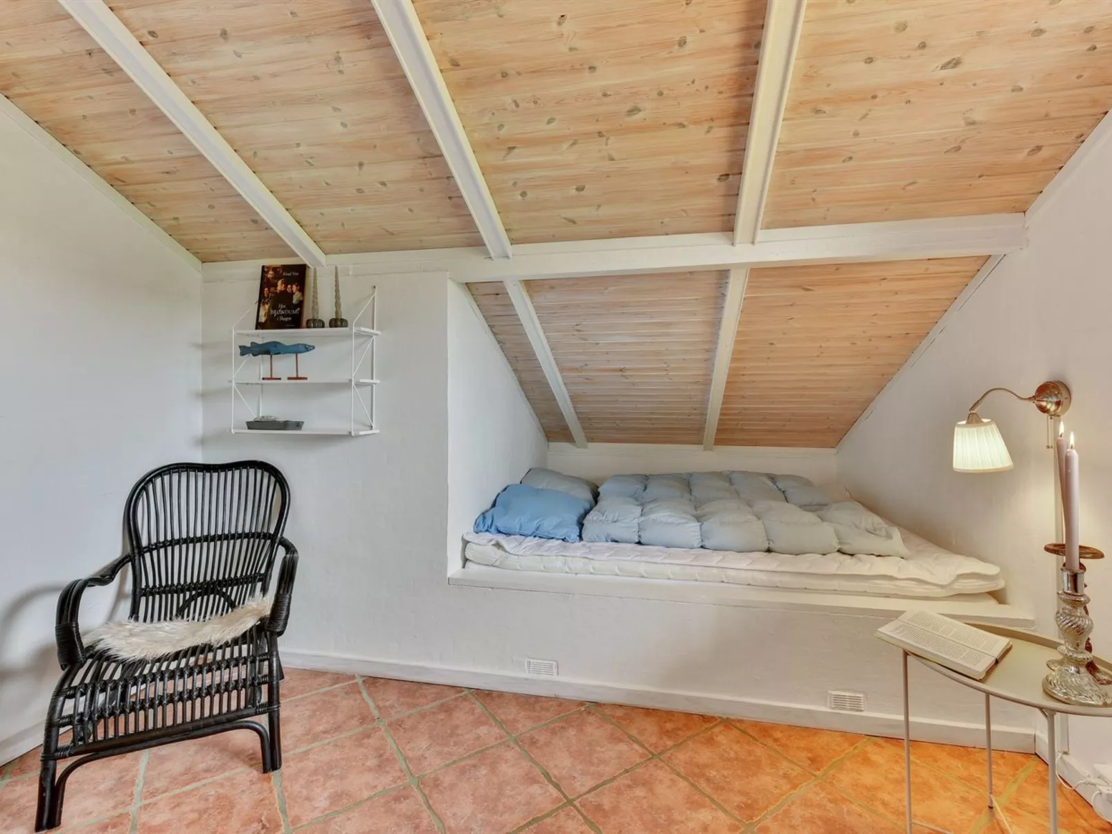 "Solbritt" - 330m to the fjord-Inside