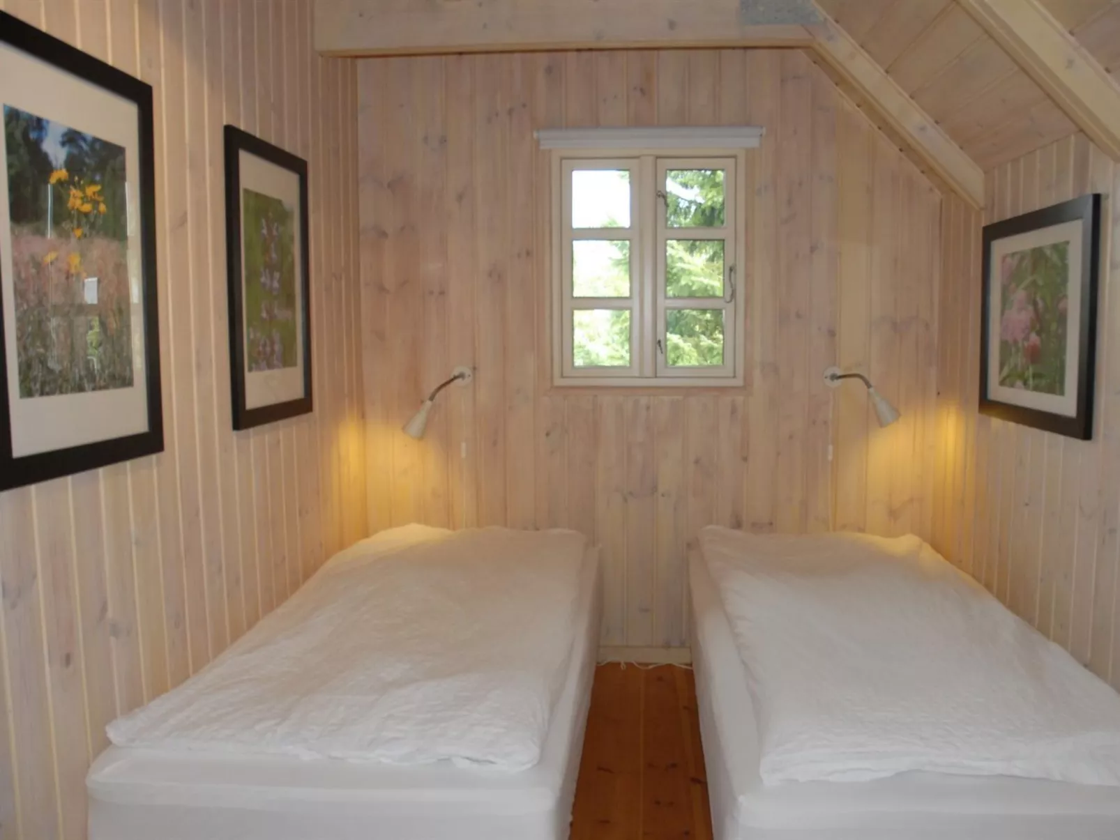 "Kalv" - 75m from the sea-Inside