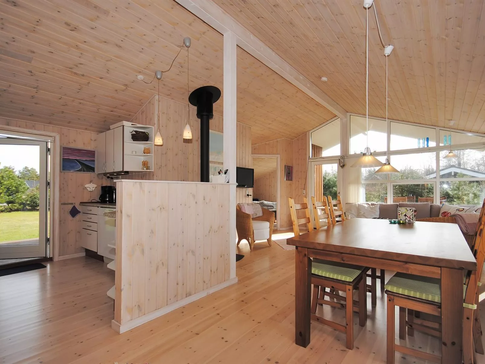 "Einette" - 3.5km from the sea-Drinnen