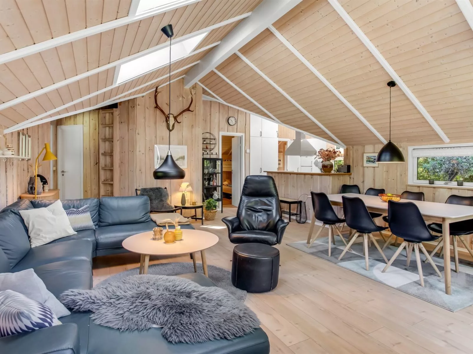 "Anastaja" - 12km from the sea-Drinnen