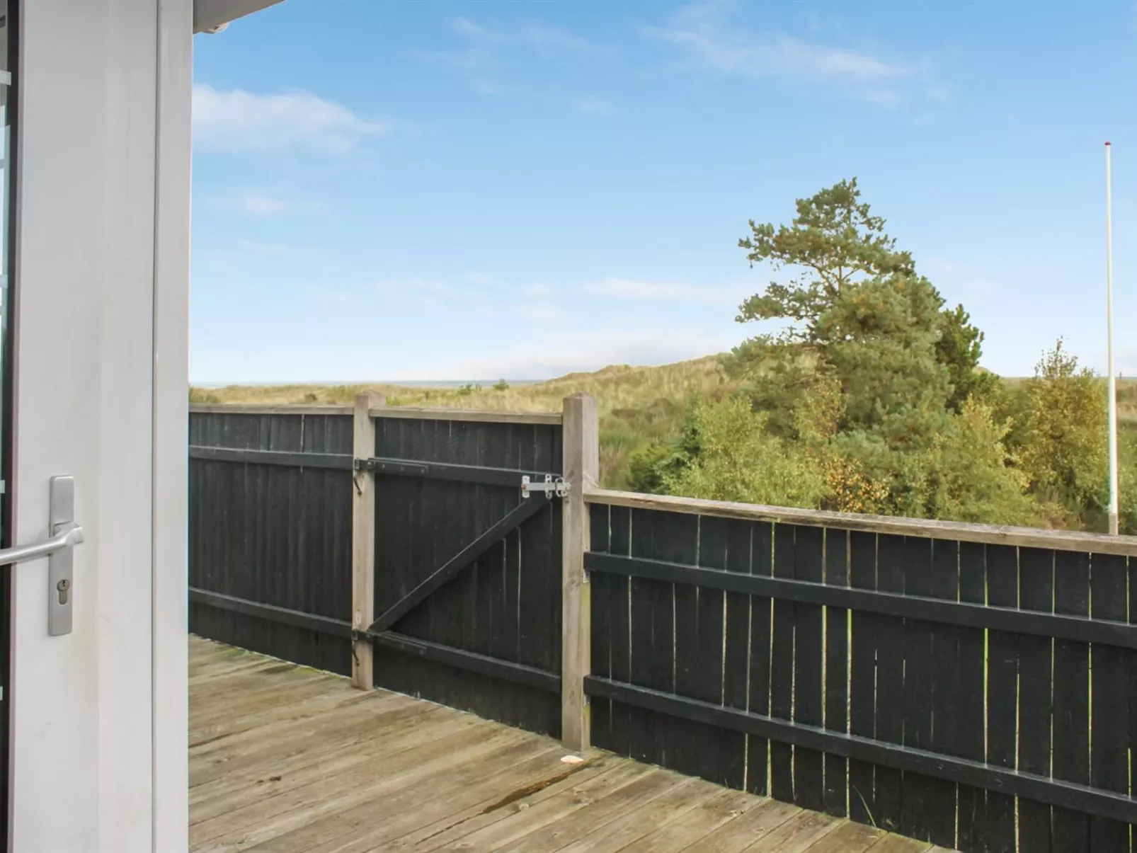 "Jenson" - 75m from the sea-Outside