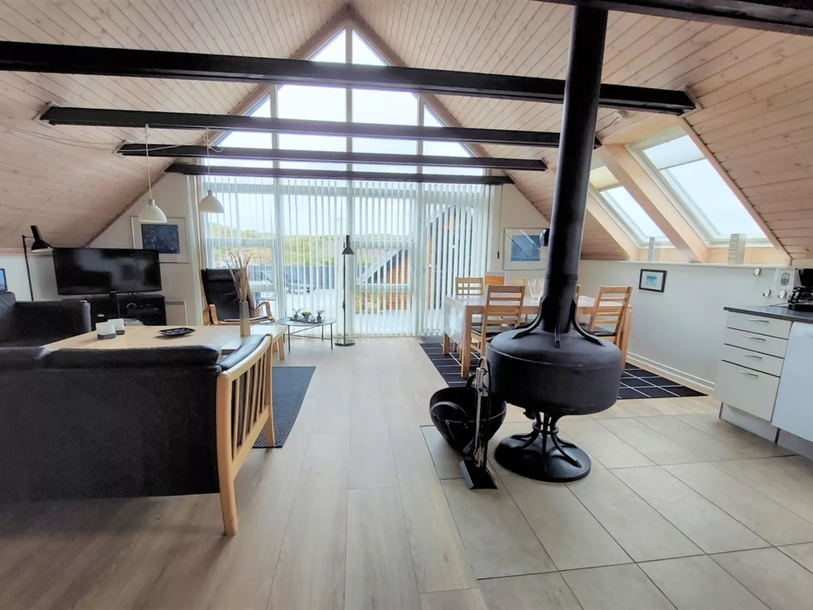 "Armelle" -  from the sea-Dedans