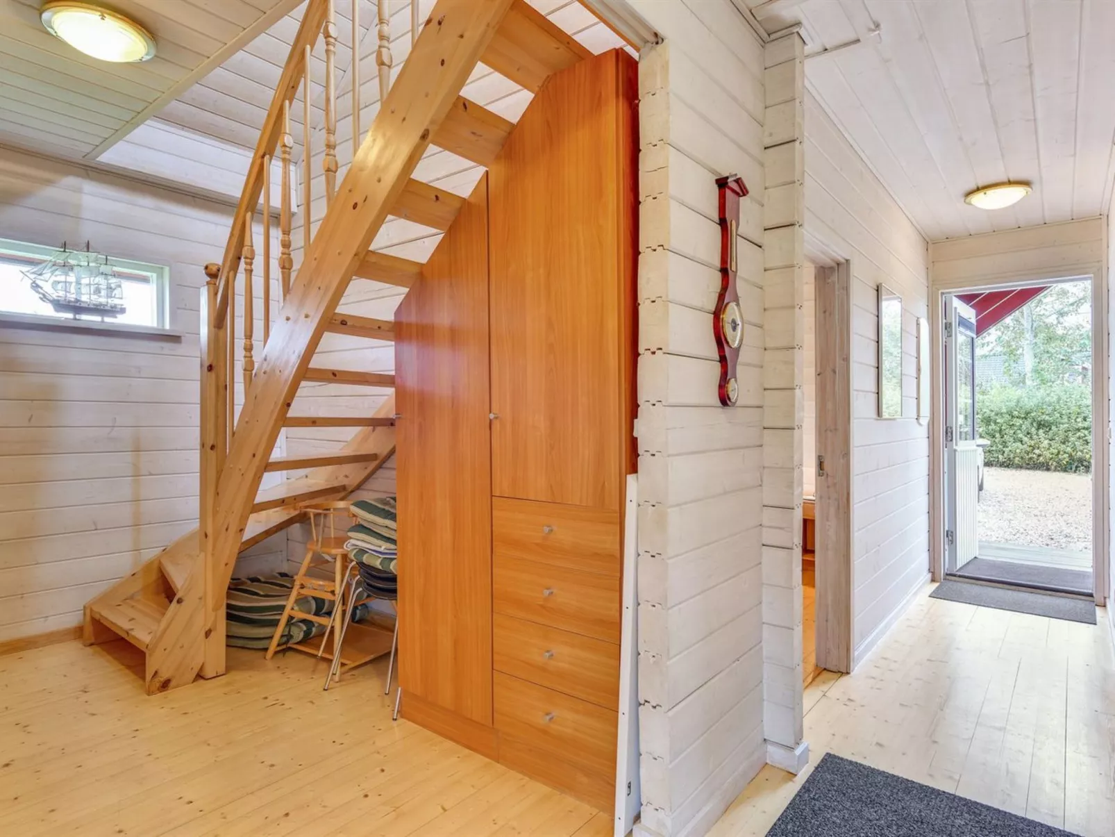 "Liam" - 800m to the fjord-Dedans