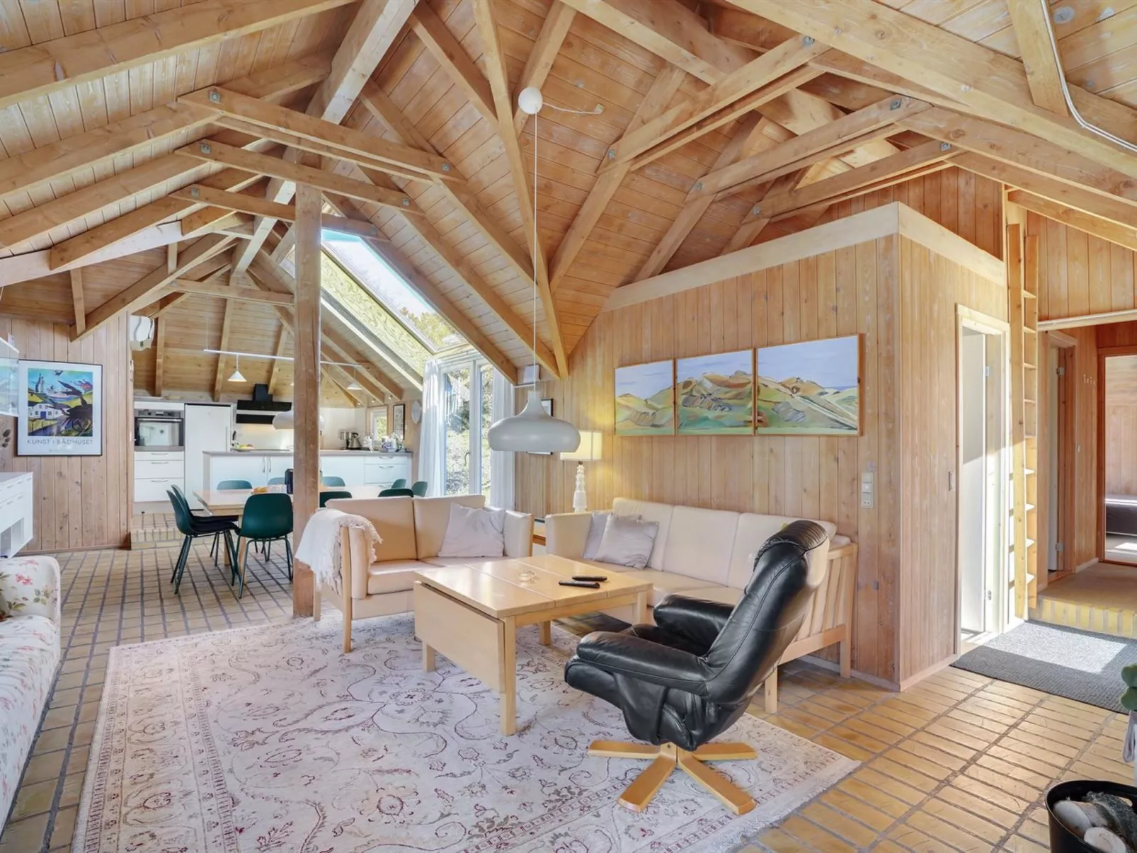 "Waldar" - 900m from the sea-Inside