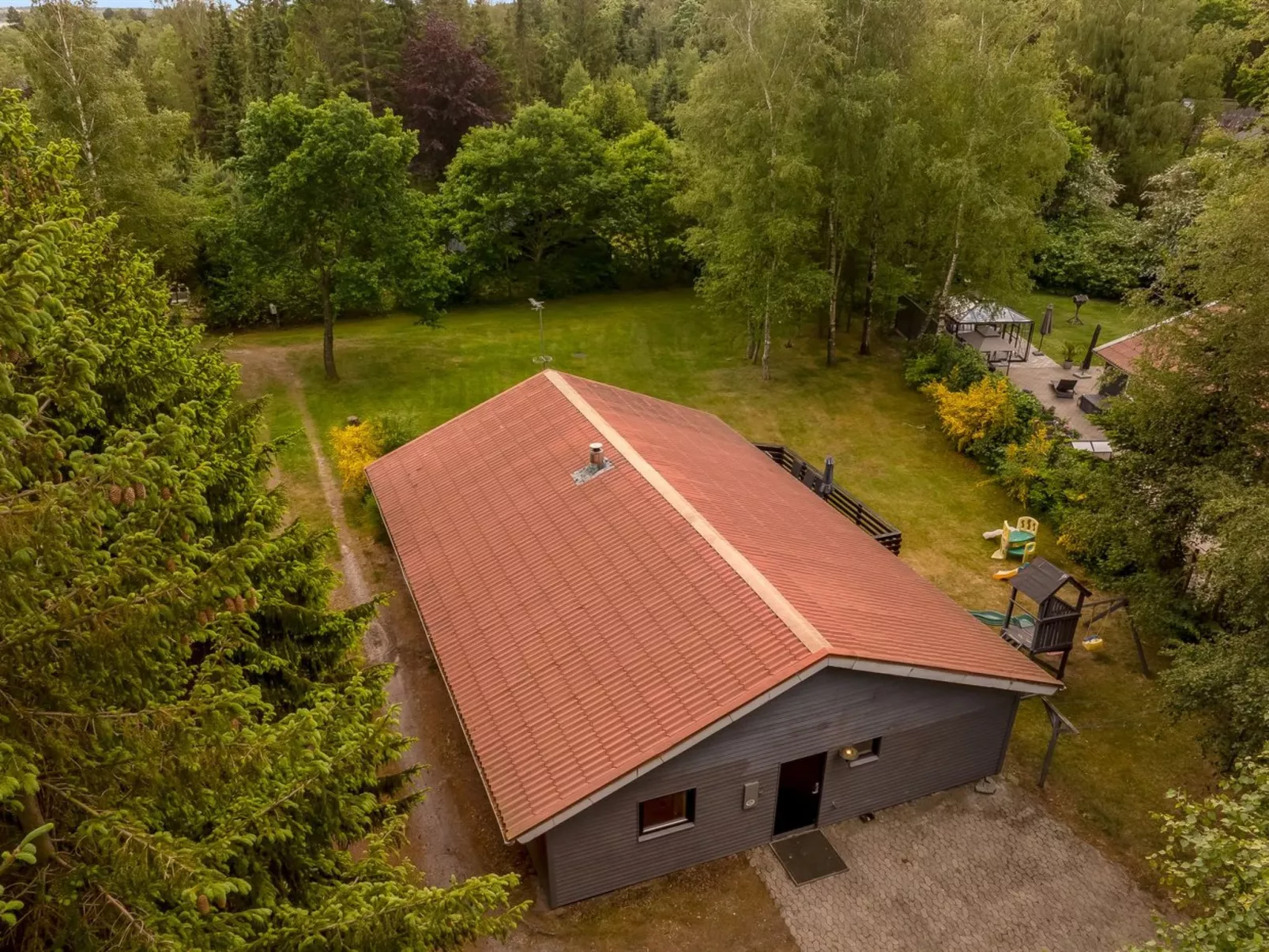 "Anine" - 200m to the fjord-Outside