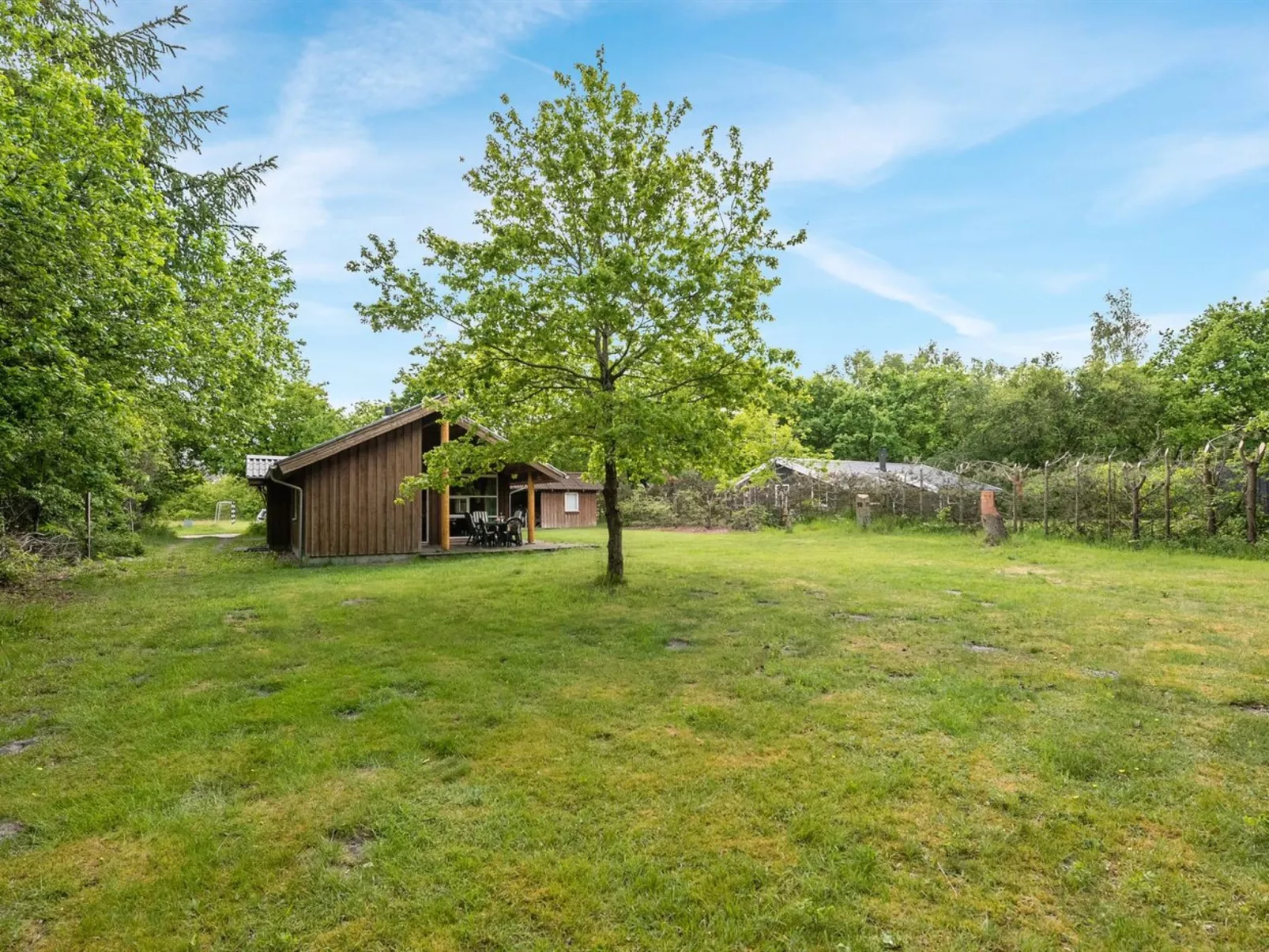 "Tydulf" - 34km from the sea-Outside