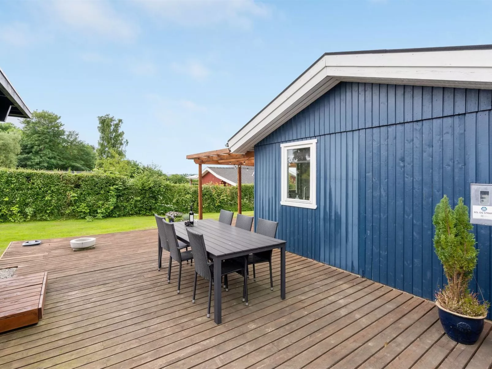 "Roar" - 500m from the sea-Draußen