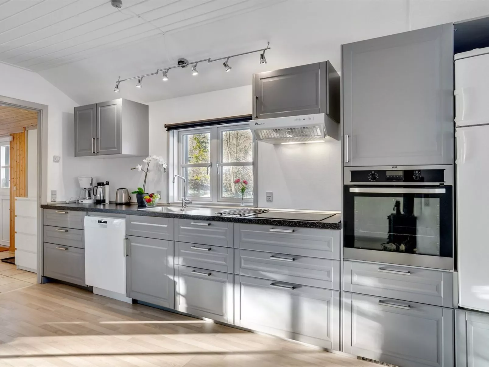 "Agneta" - 750m from the sea-Dedans