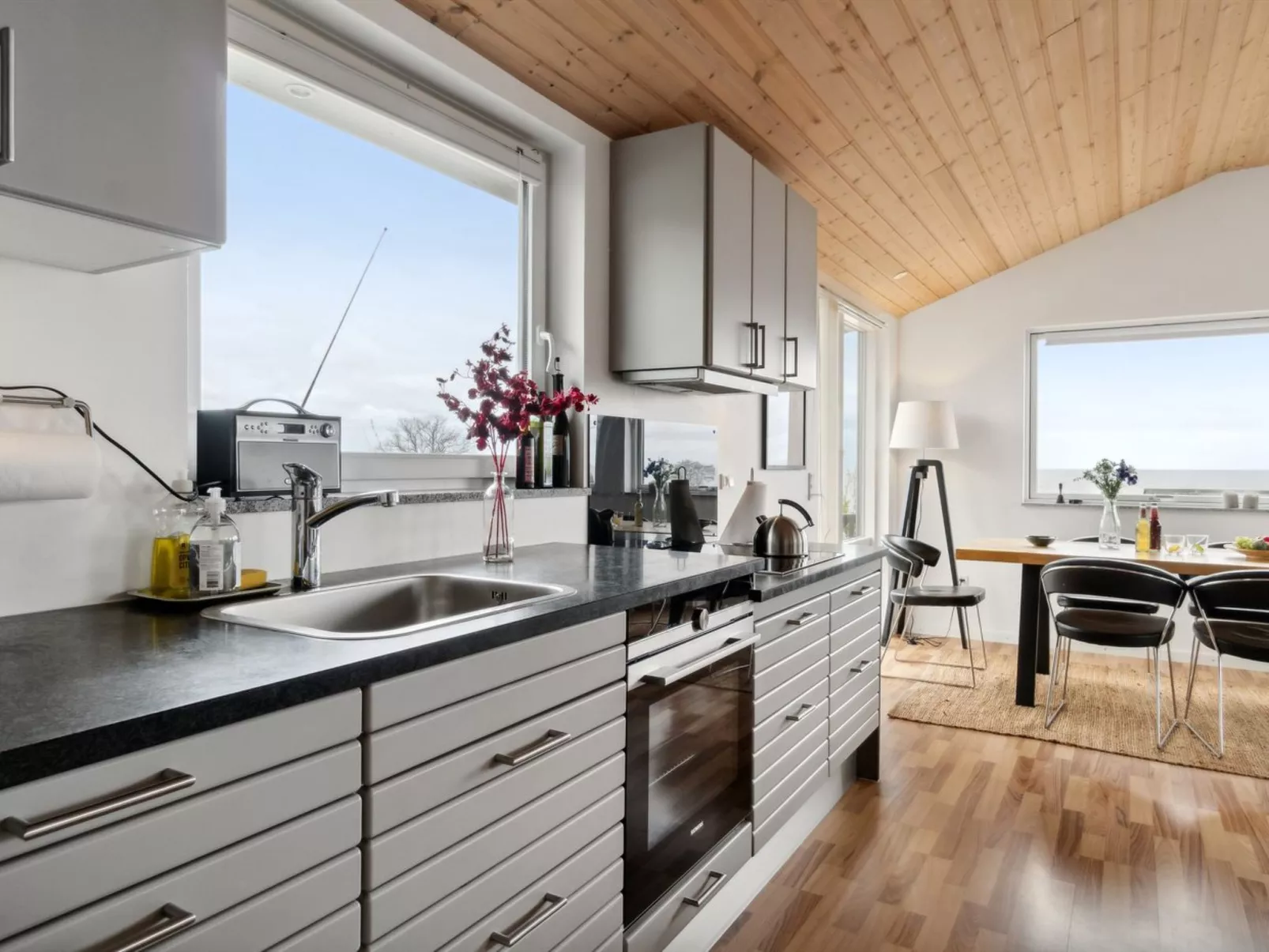 "Pimen" - 200m from the sea-Inside