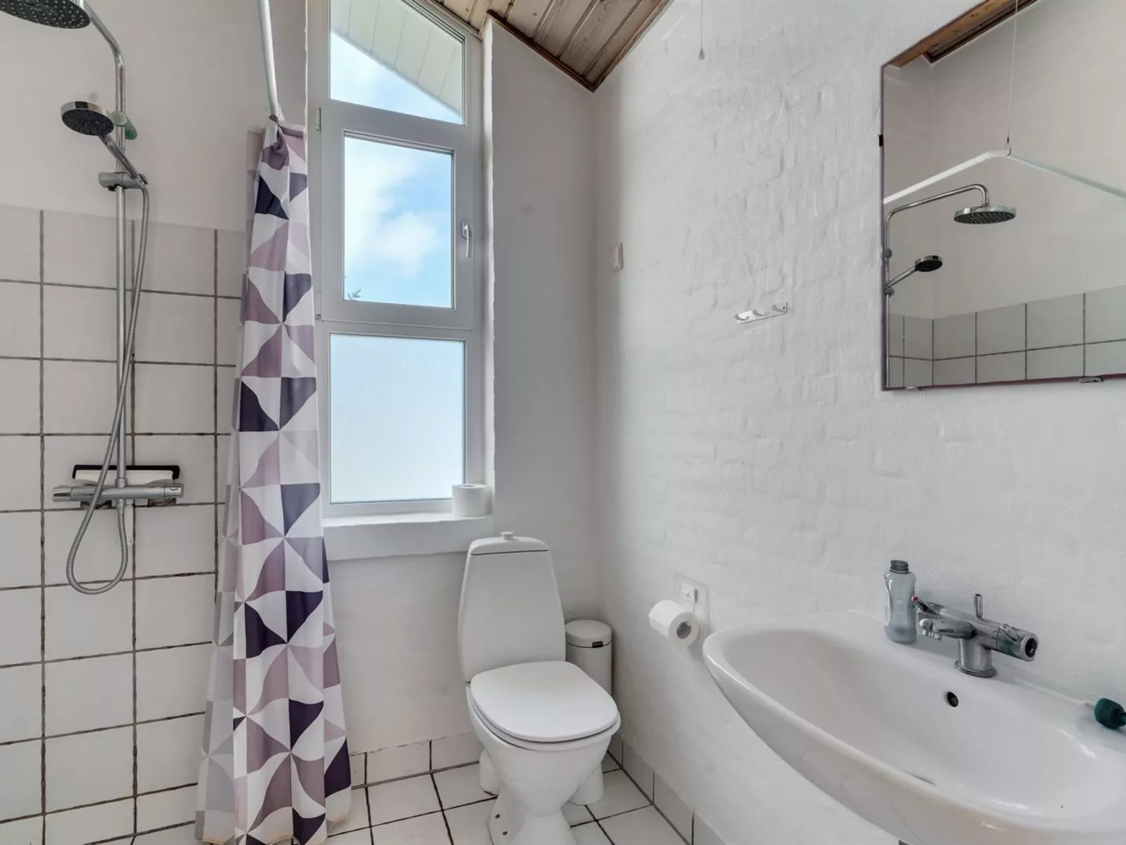 "Hariet" - 600m from the sea-Drinnen