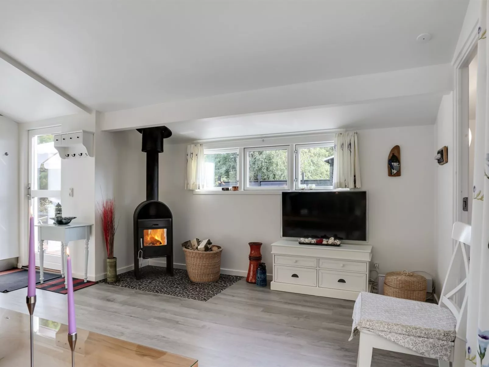 "Poul" - 100m from the sea-Drinnen