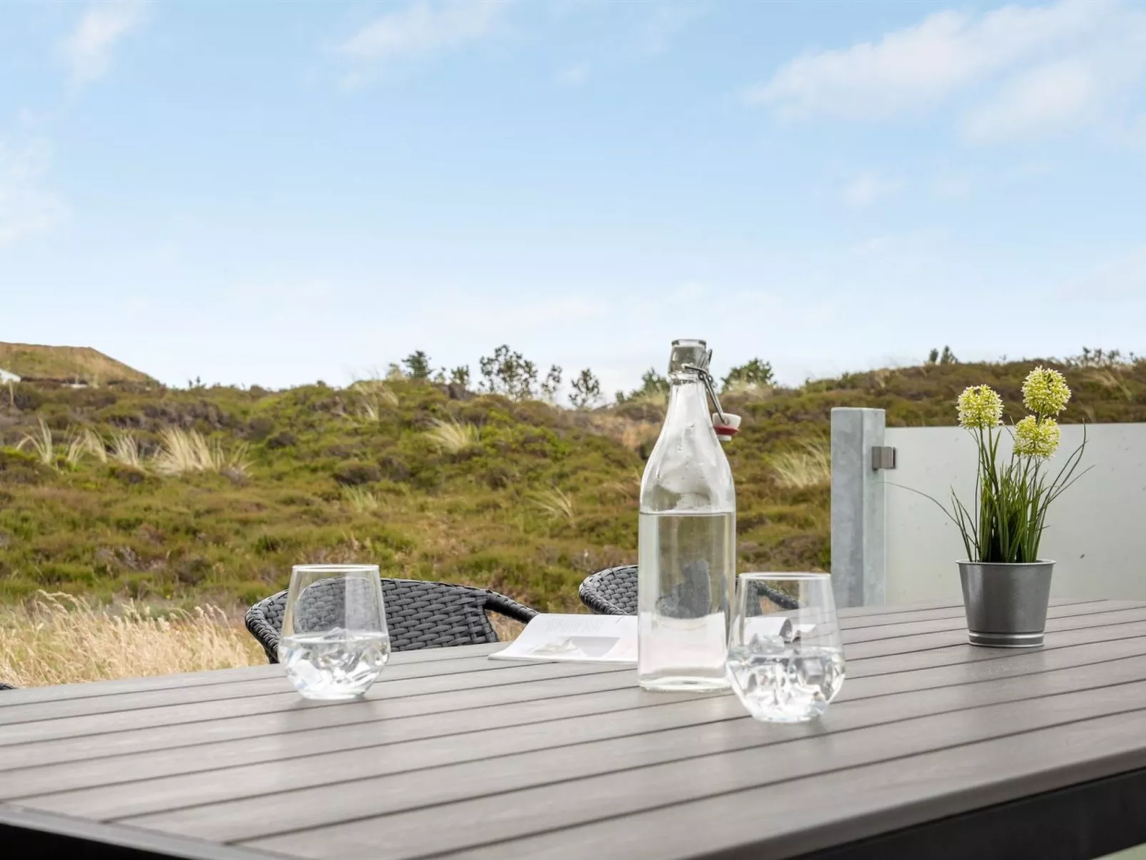 "Tennie" - 300m from the sea-Draußen