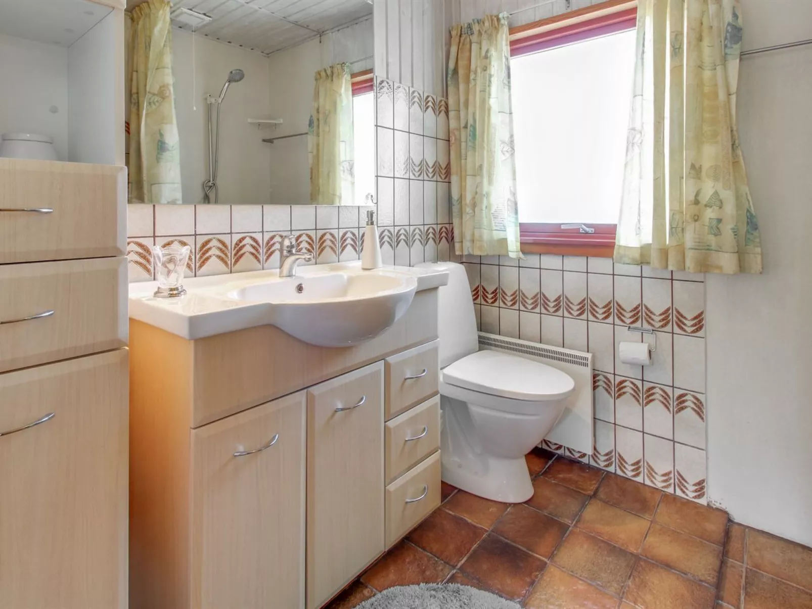 "Bonde" -  from the sea-Drinnen