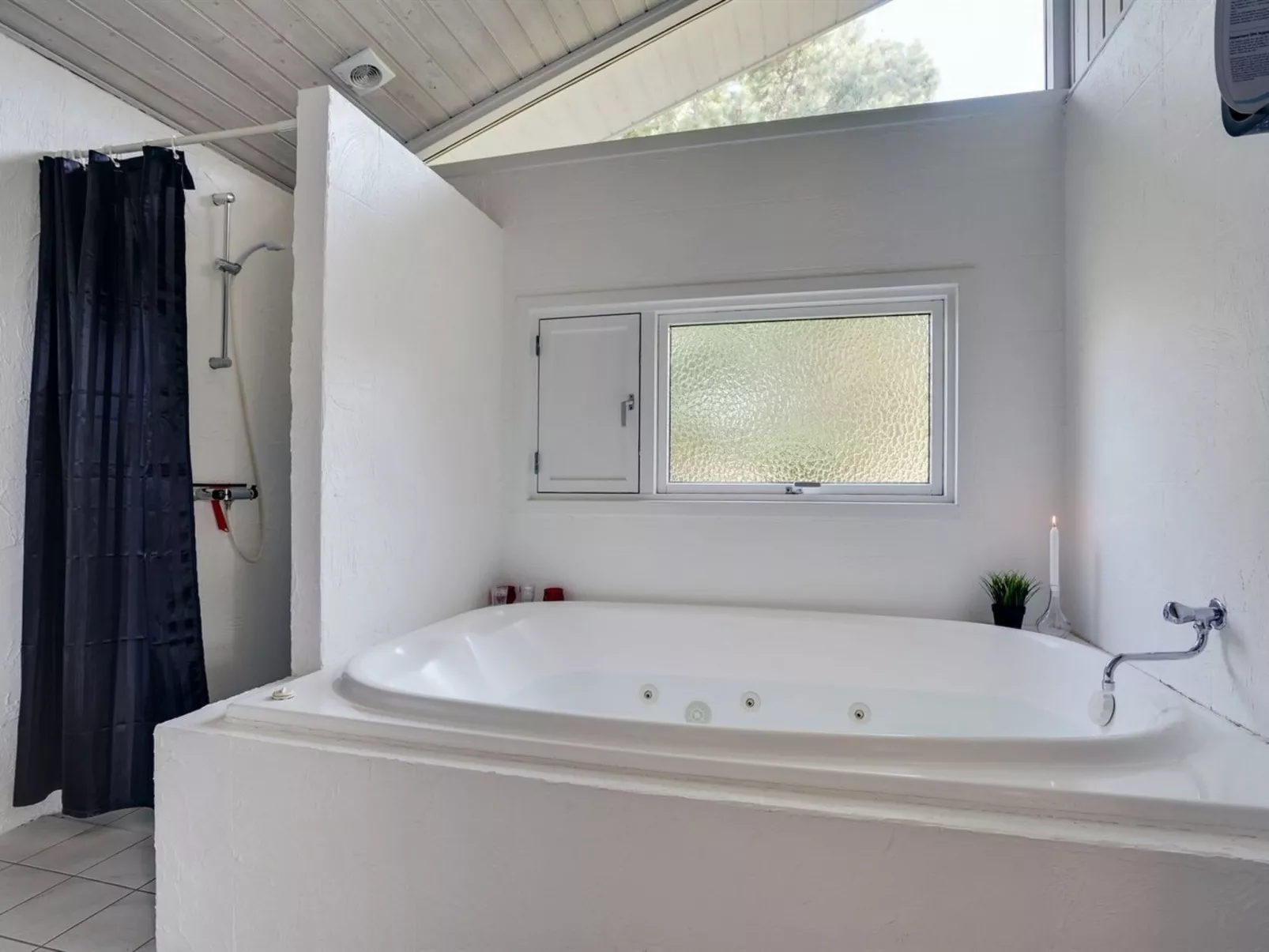 "Birgita" - 700m from the sea-Inside