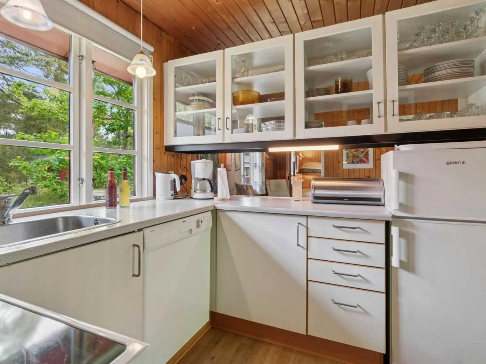 "Gunder" - 125m from the sea-Drinnen