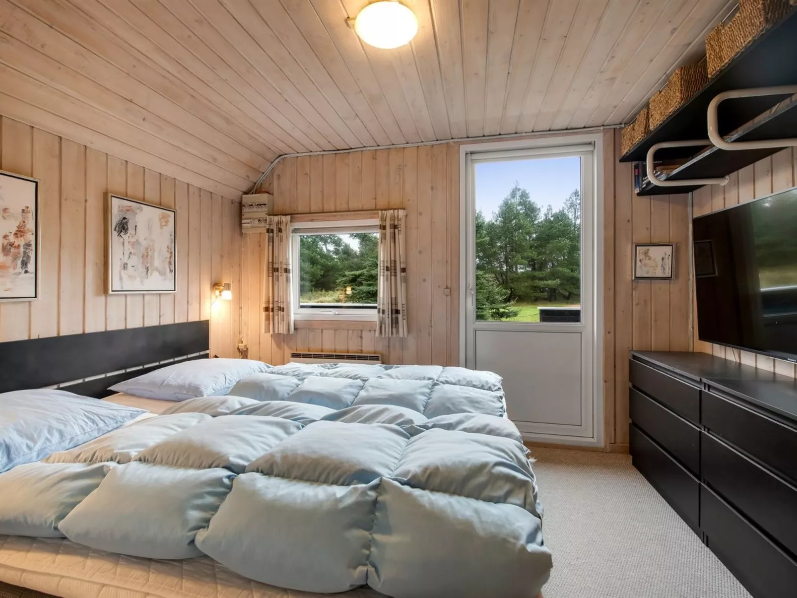 "Patrik" - 1.4km from the sea-Inside