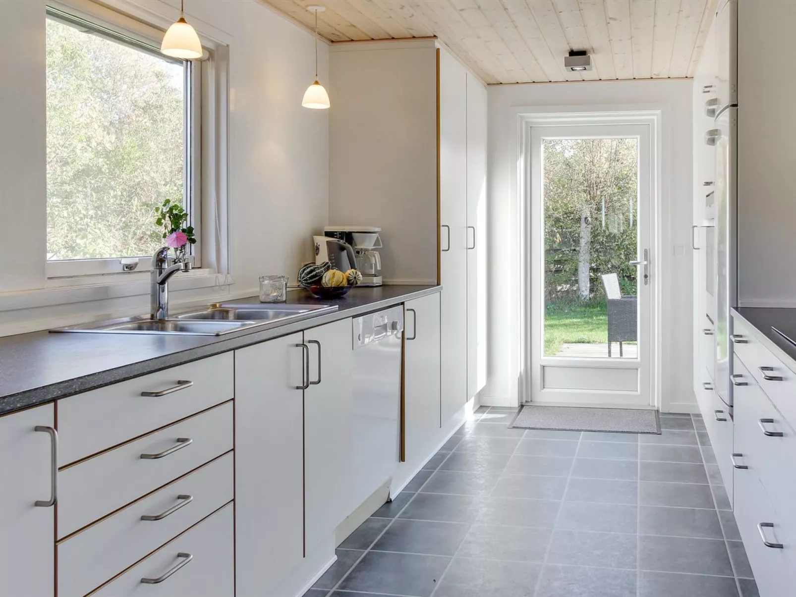 "Elisabeth" - 400m from the sea-Dedans